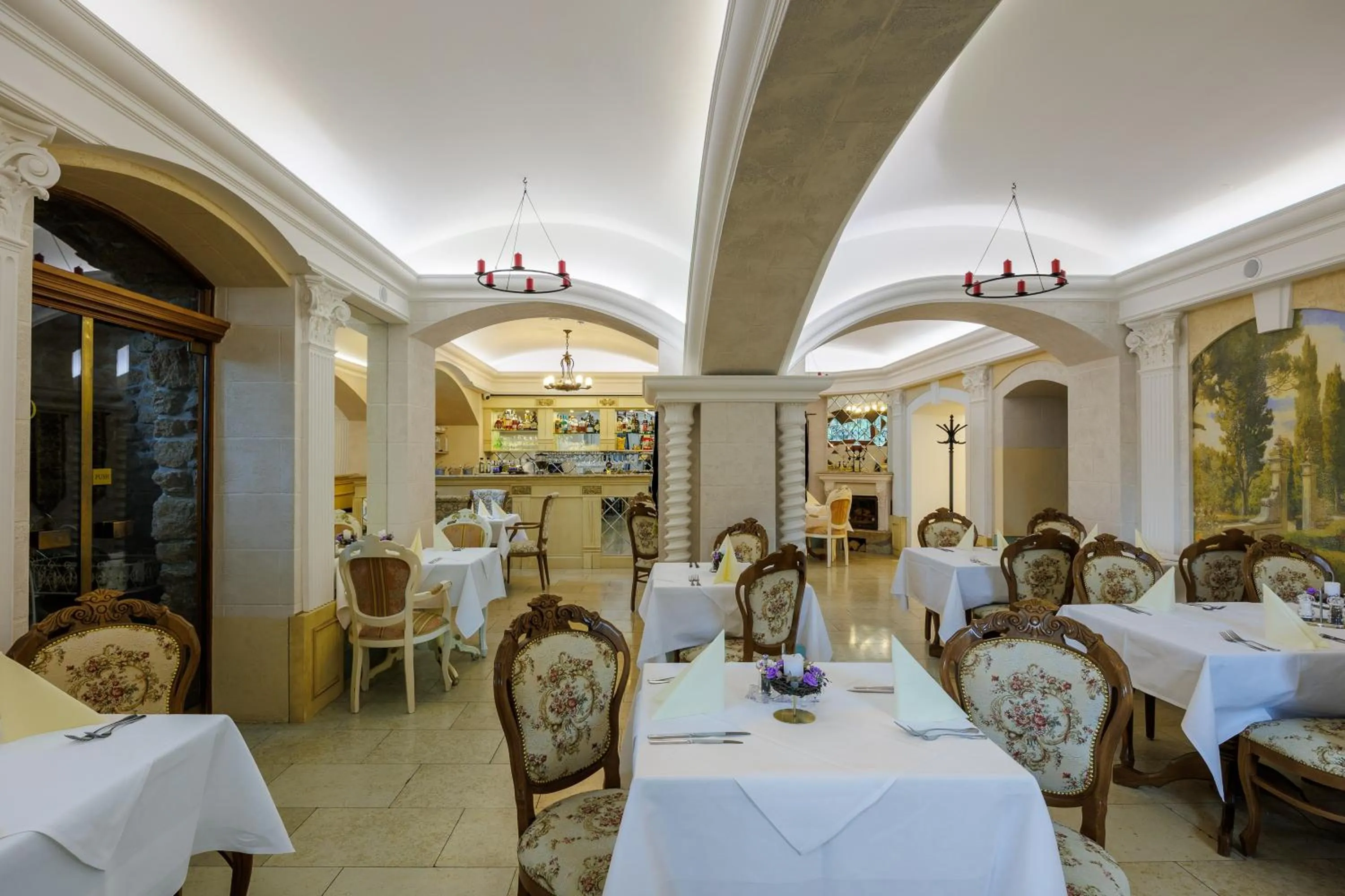 Restaurant/places to eat in Hotel Château Cihelny