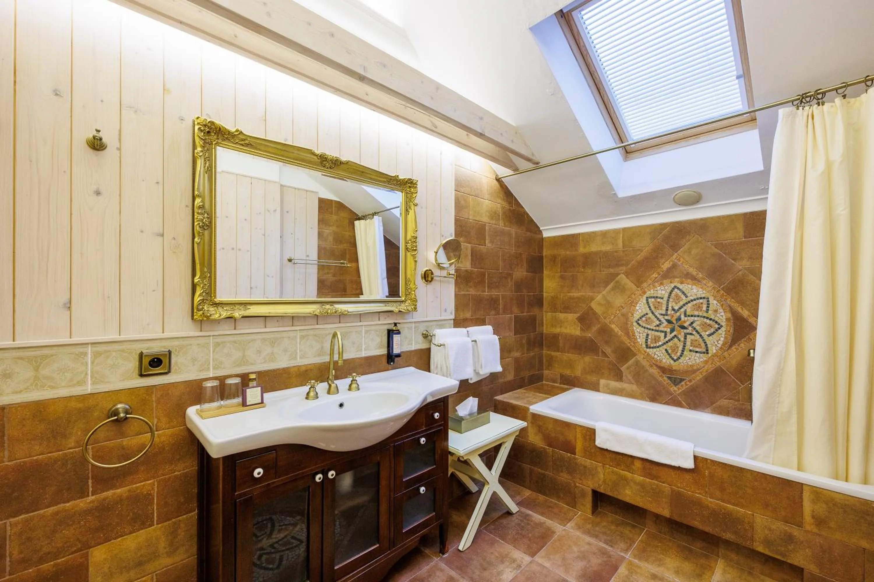 Bath in Hotel Château Cihelny