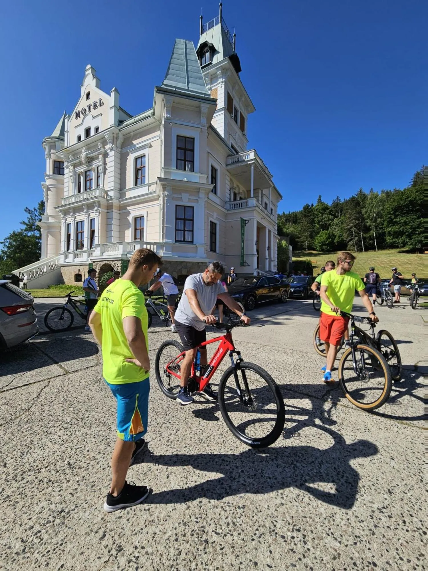Property building in Hotel Château Cihelny
