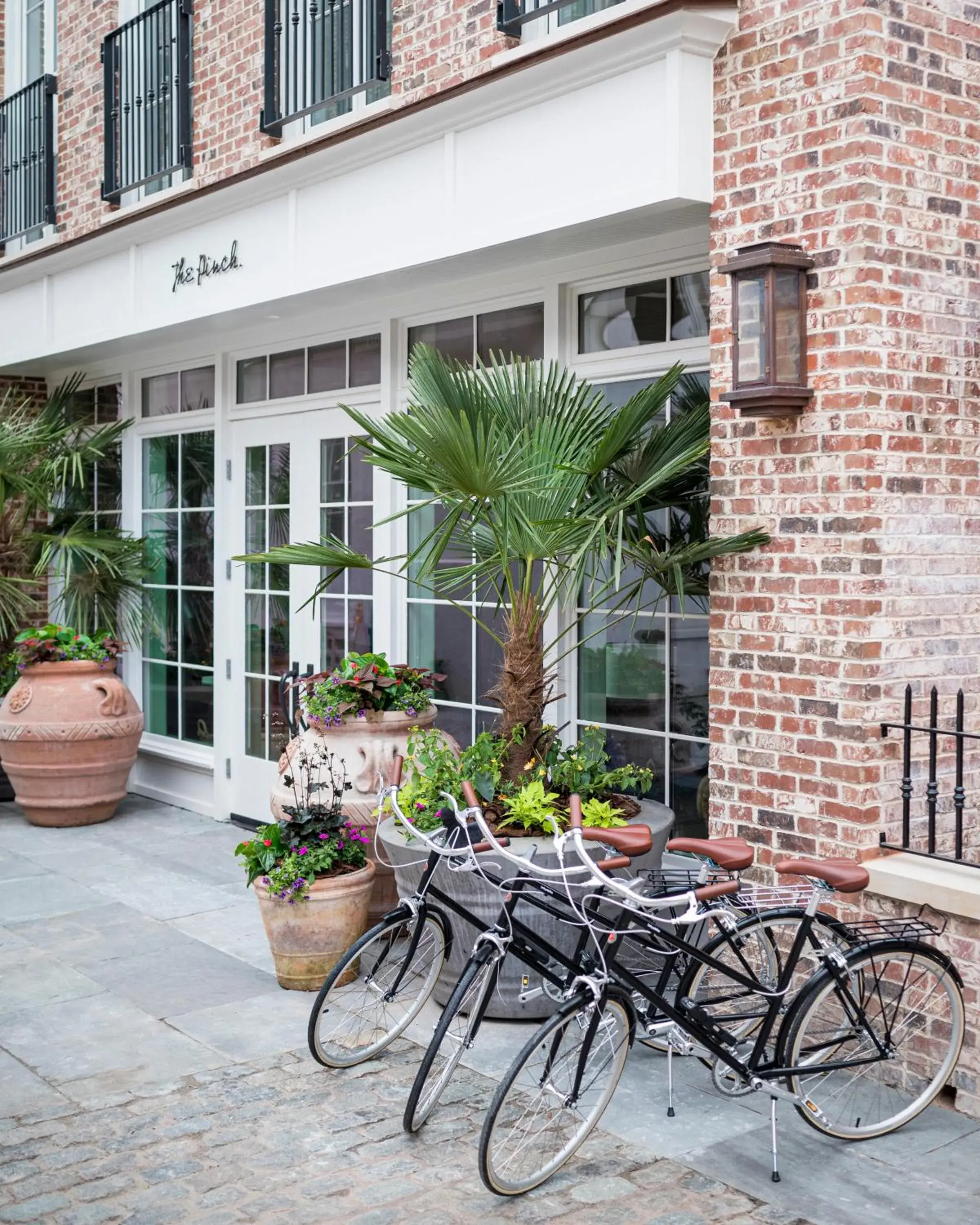 Property building in The Pinch Charleston Property building in The Pinch Charleston