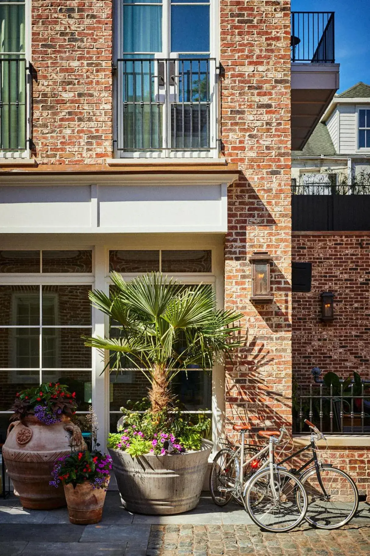 Property building in The Pinch Charleston Property building in The Pinch Charleston