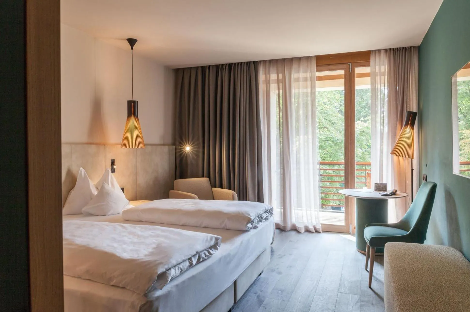 Photo of the whole room, Bed in Hotel Therme Meran - Terme Merano