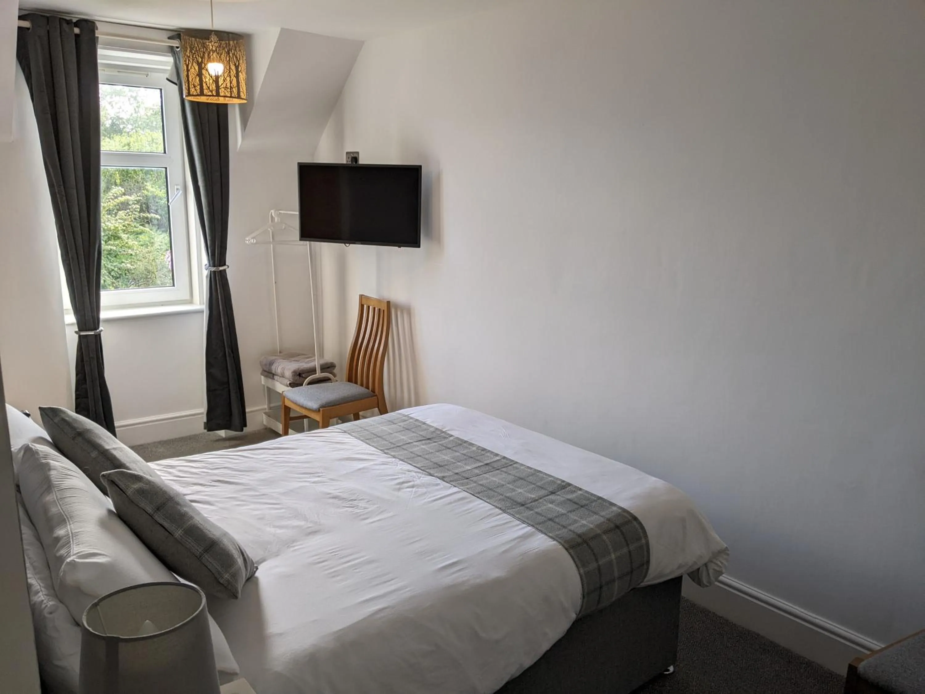 Bed in Lochaline Hotel