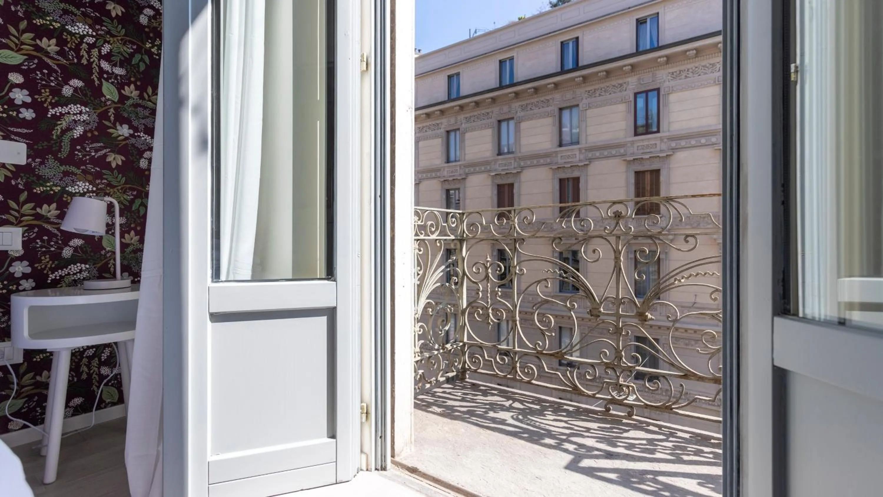 Italianway - The B Village Business