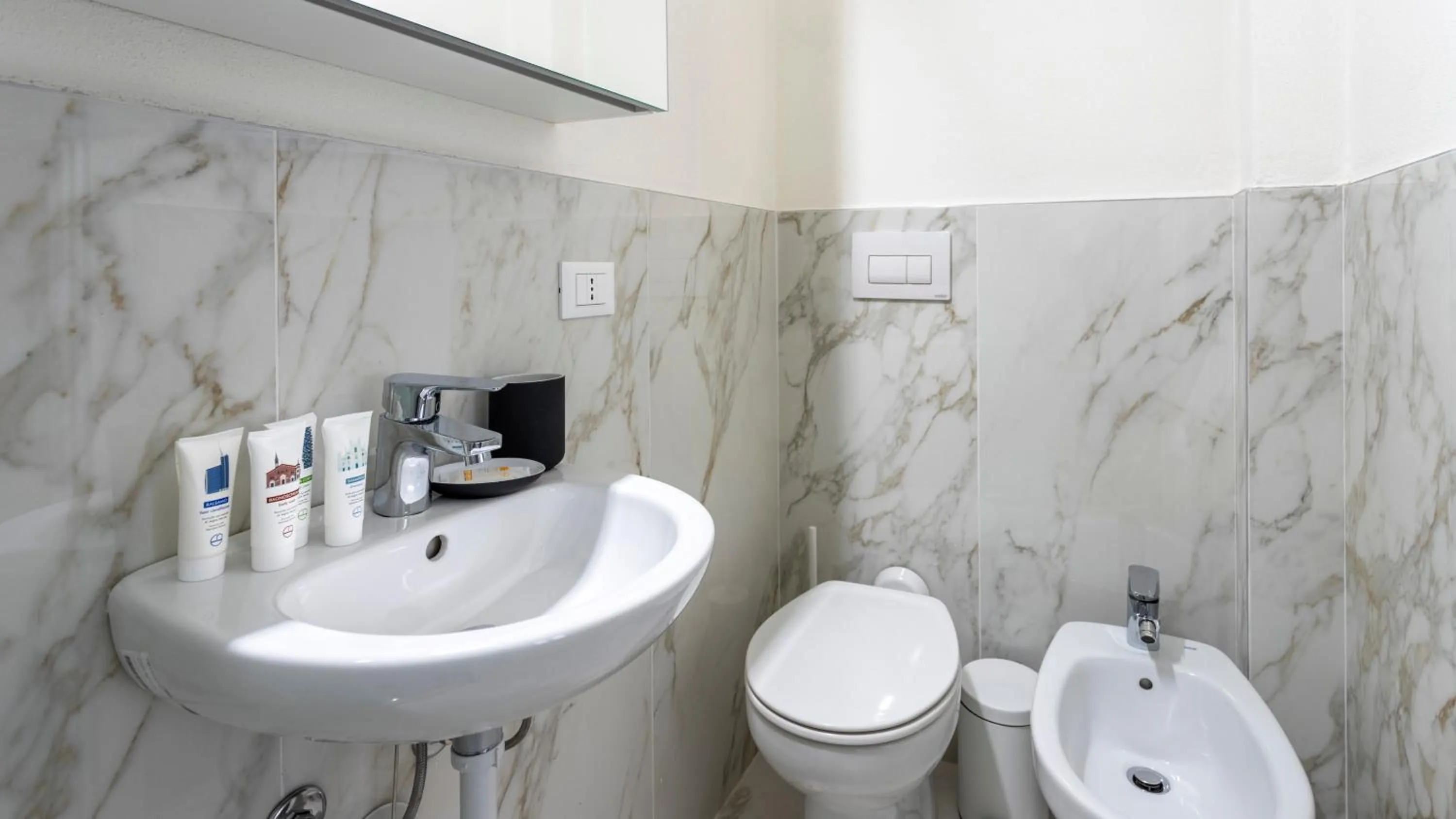 Italianway - The B Village Business