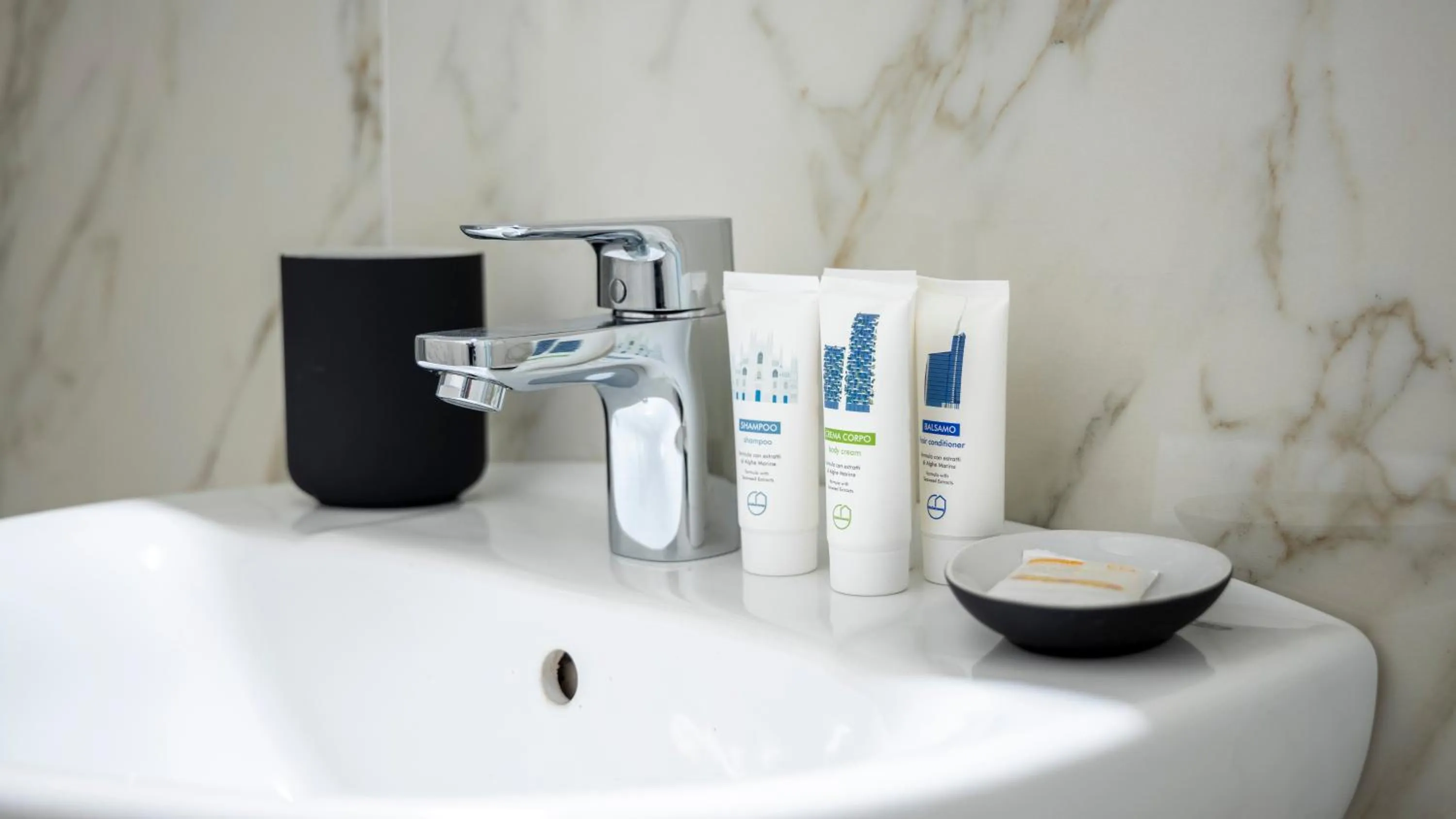 Bathroom in Italianway - The B Village Business