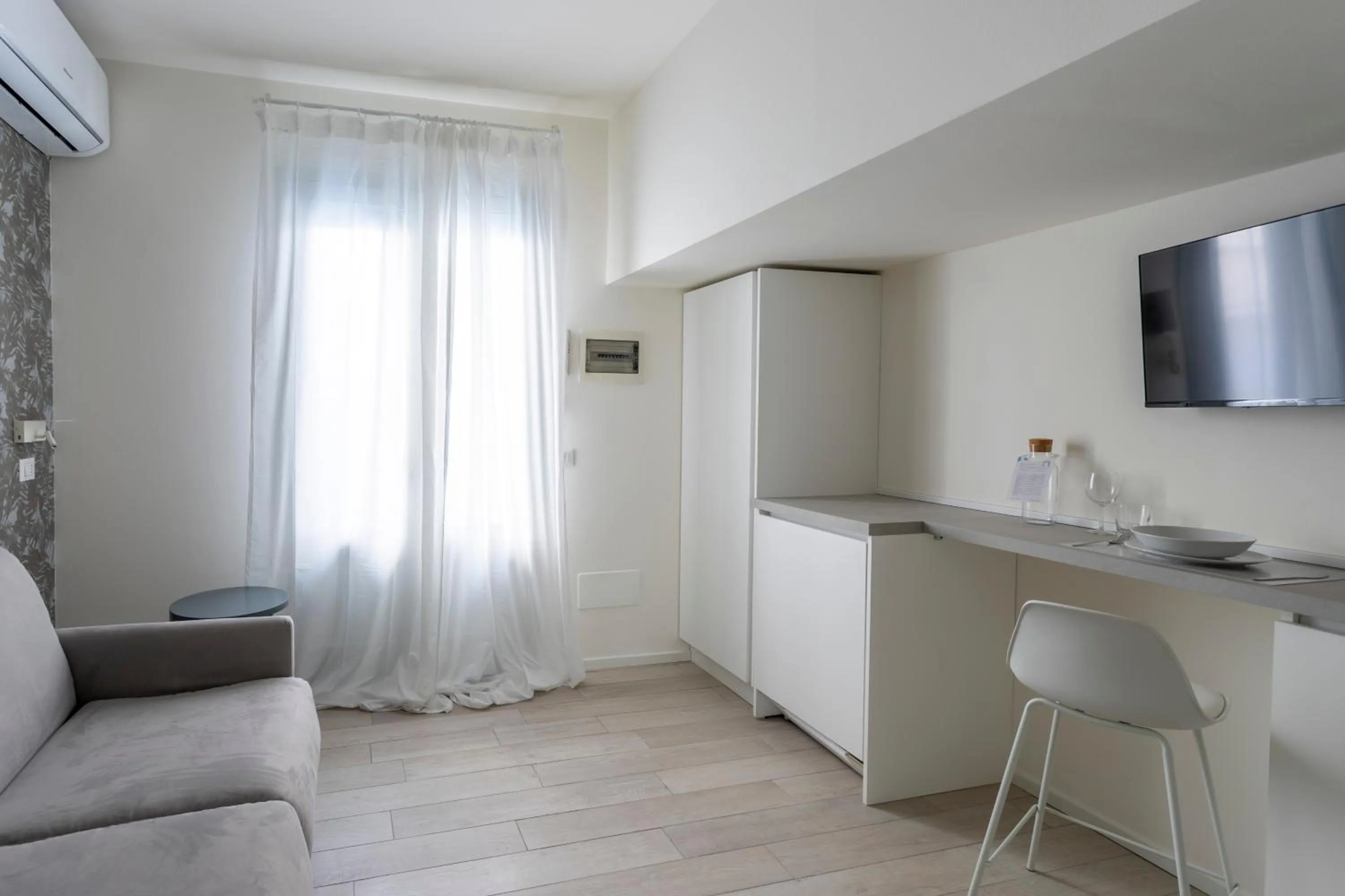 Dining area in Italianway - The B Village Business