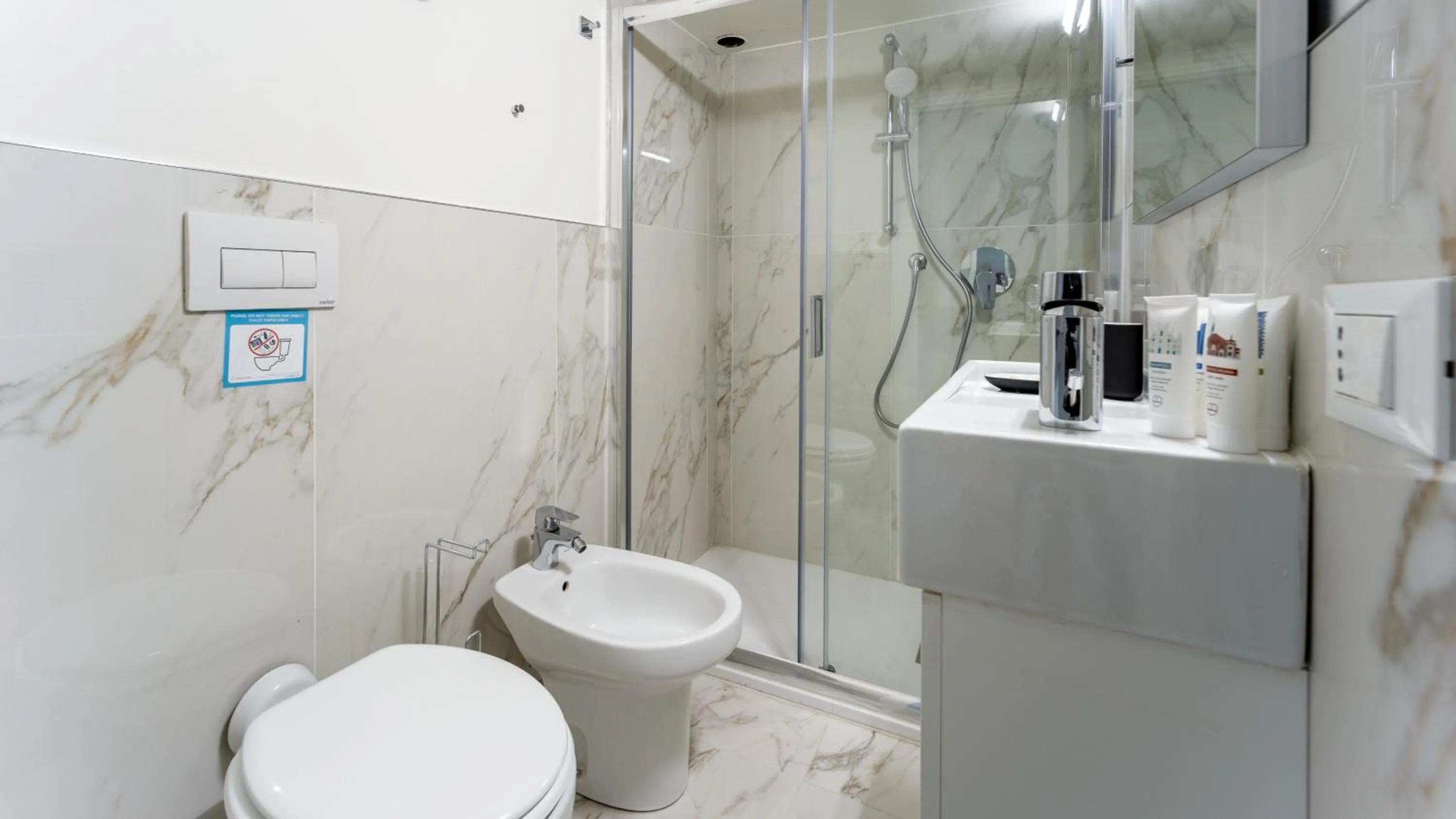 Italianway - The B Village Business