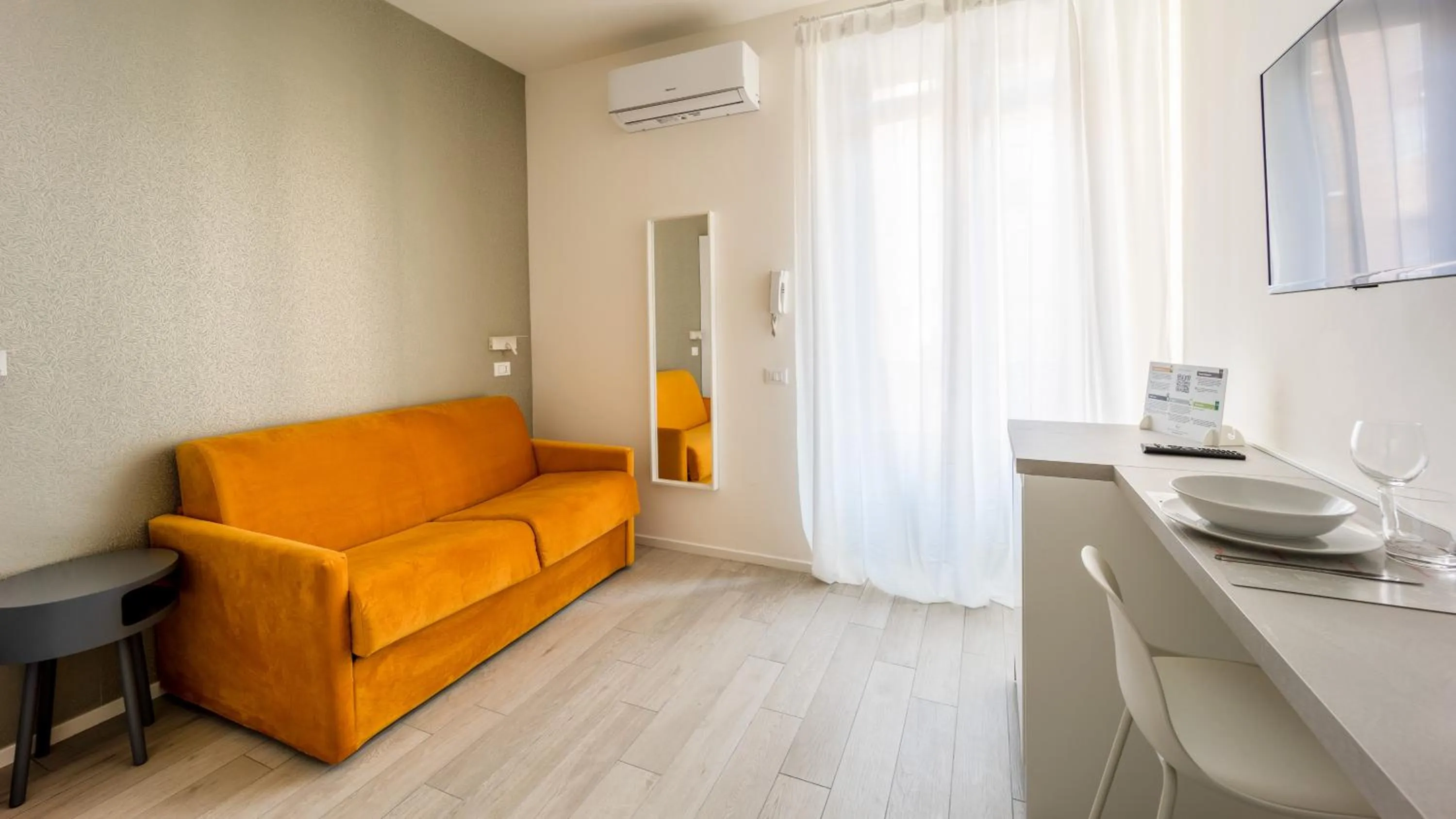 Living room in Italianway - The B Village Business