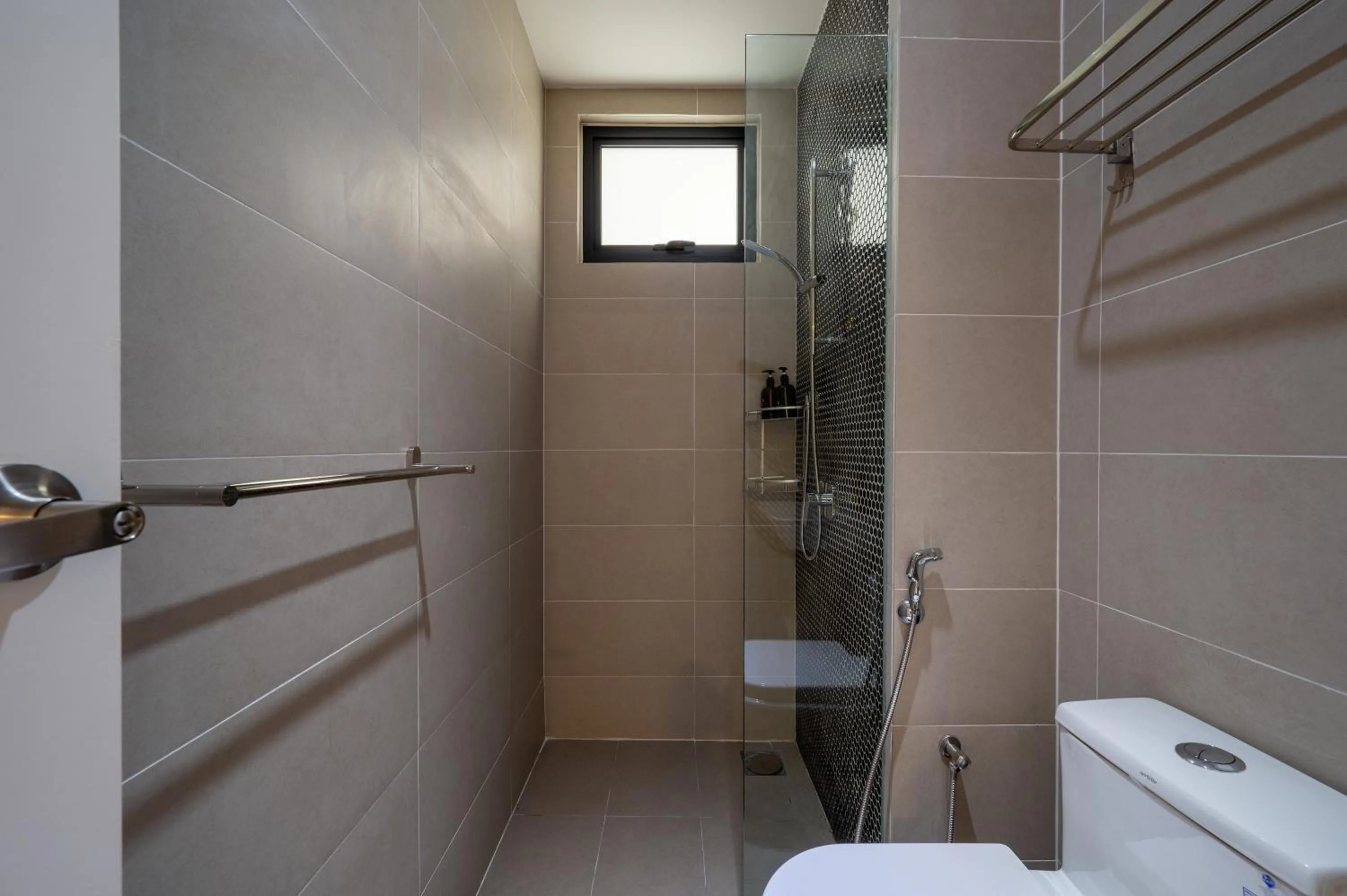 Bathroom in Greystone Continew Residensi