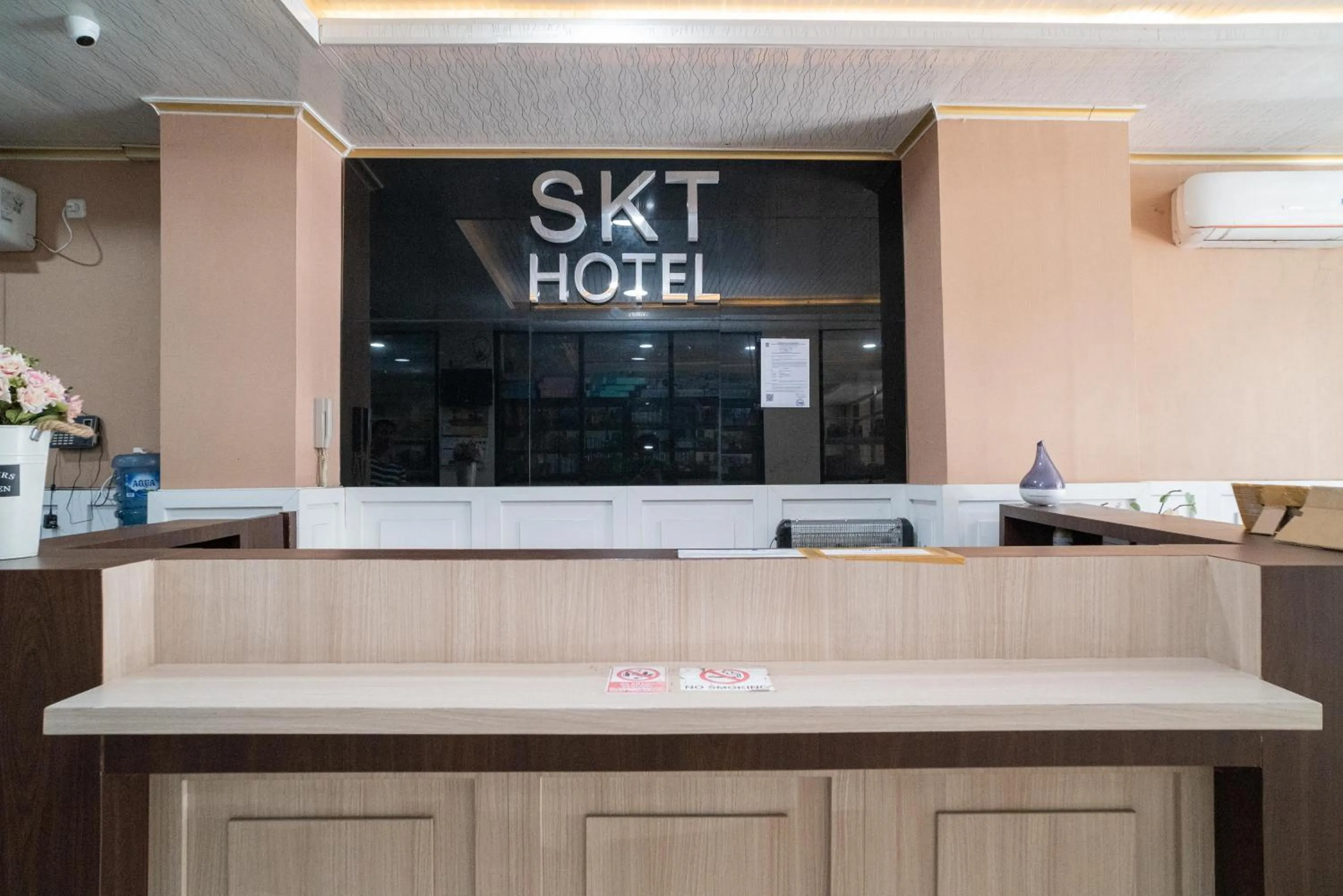 RedDoorz Plus Syariah near Pasar Turi