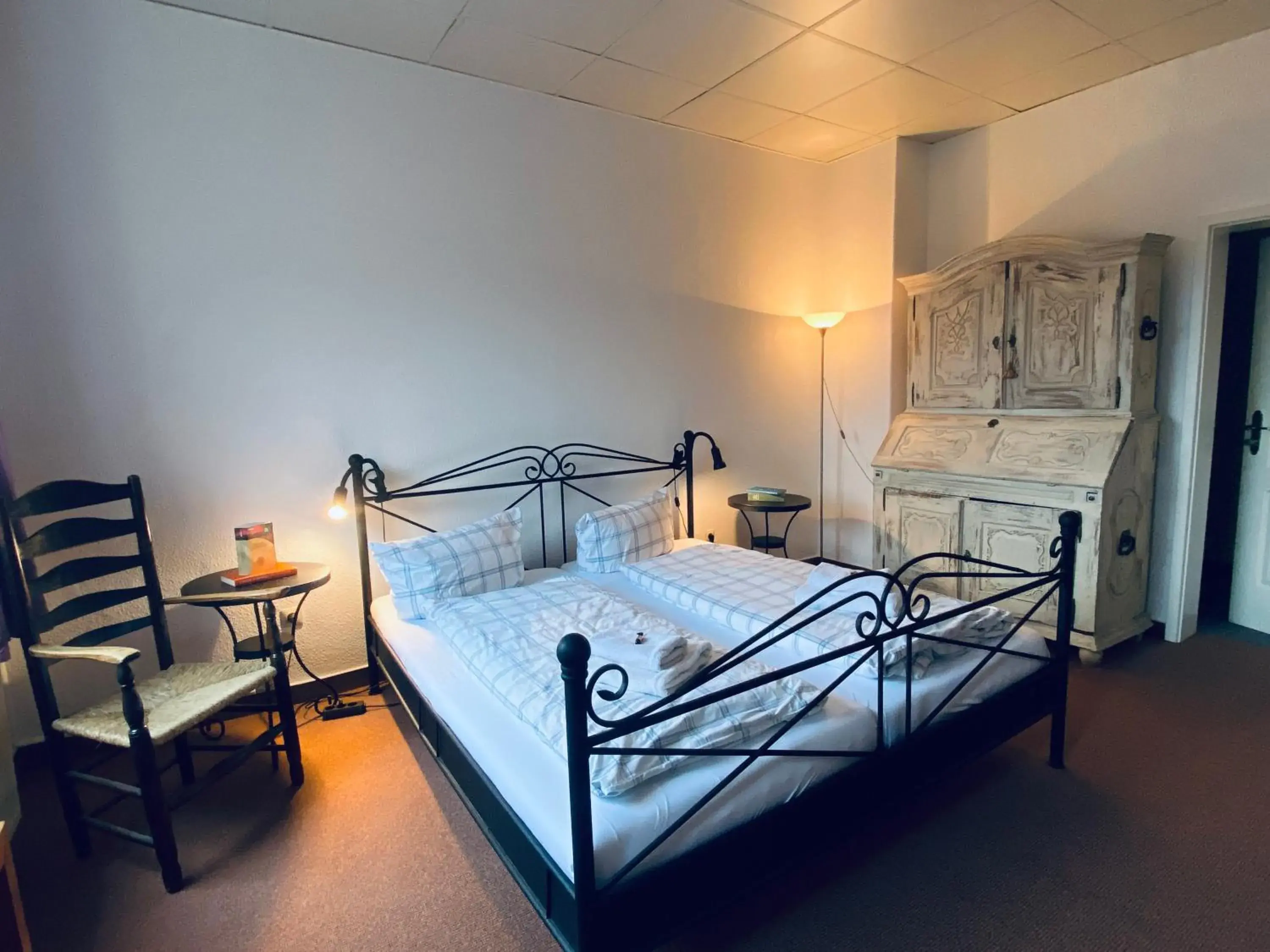 Double Room - single occupancy in norddeutscher Hof - Kutscherstation Double Room - single occupancy in norddeutscher Hof - Kutscherstation