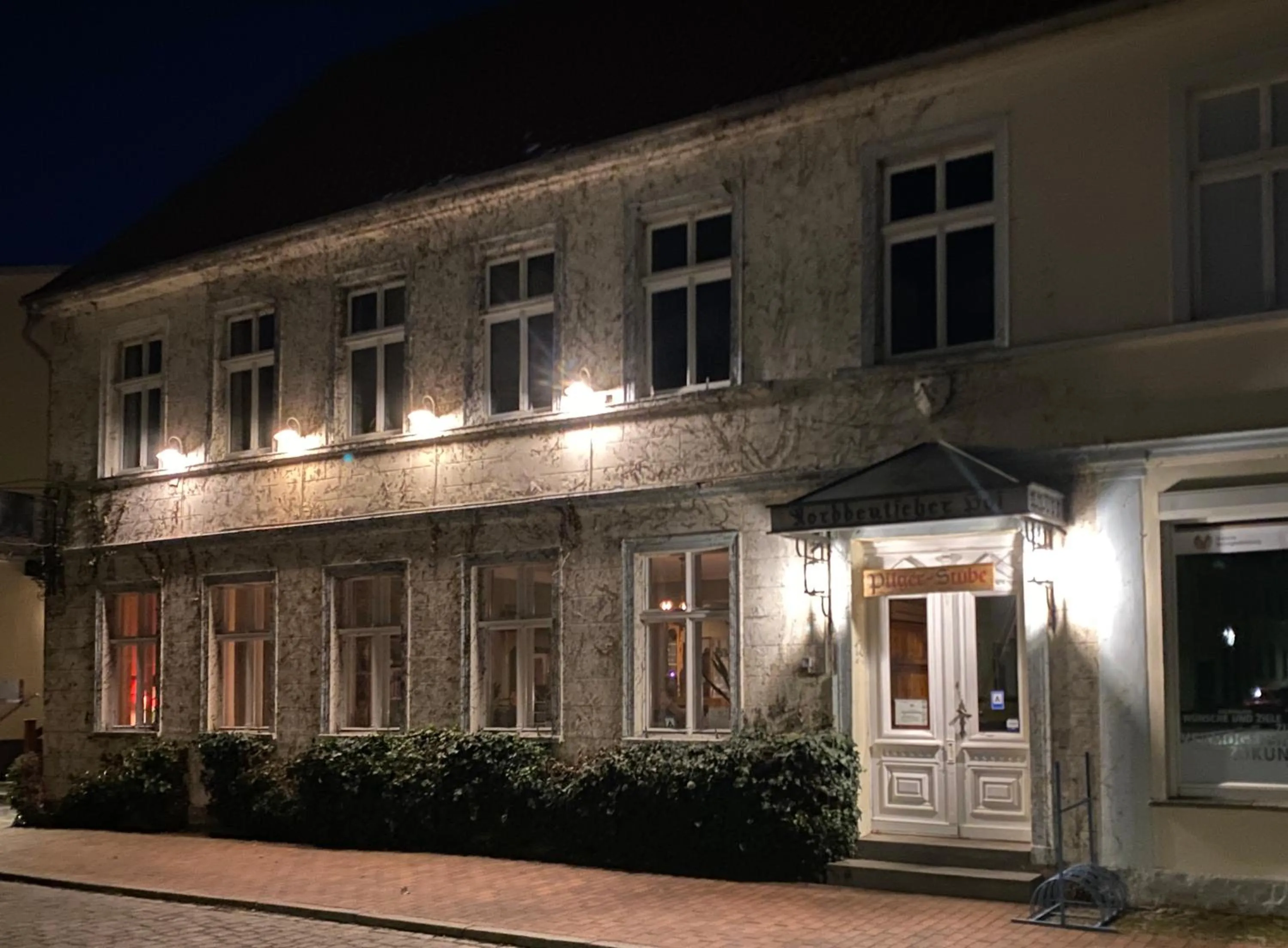 Property building in norddeutscher Hof - Kutscherstation