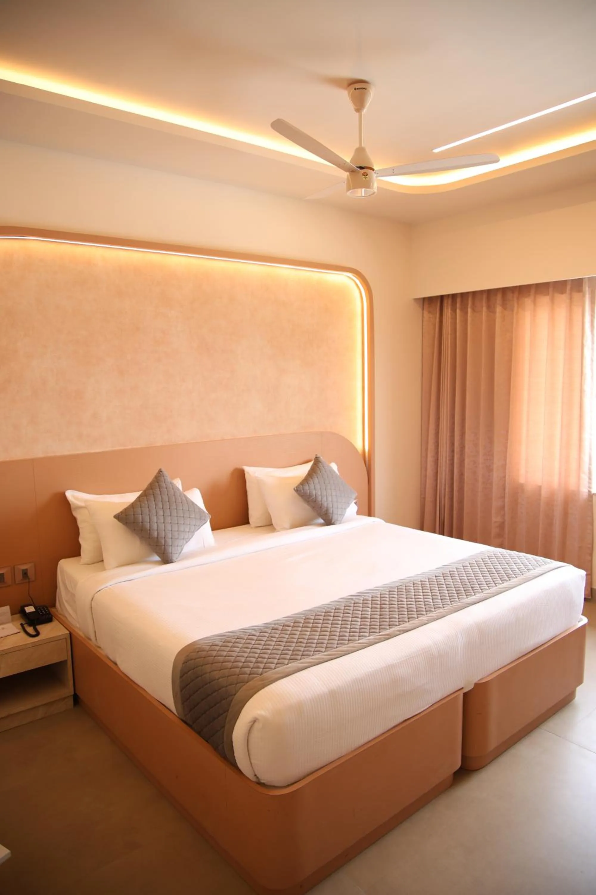 RATHNA RESIDENCY