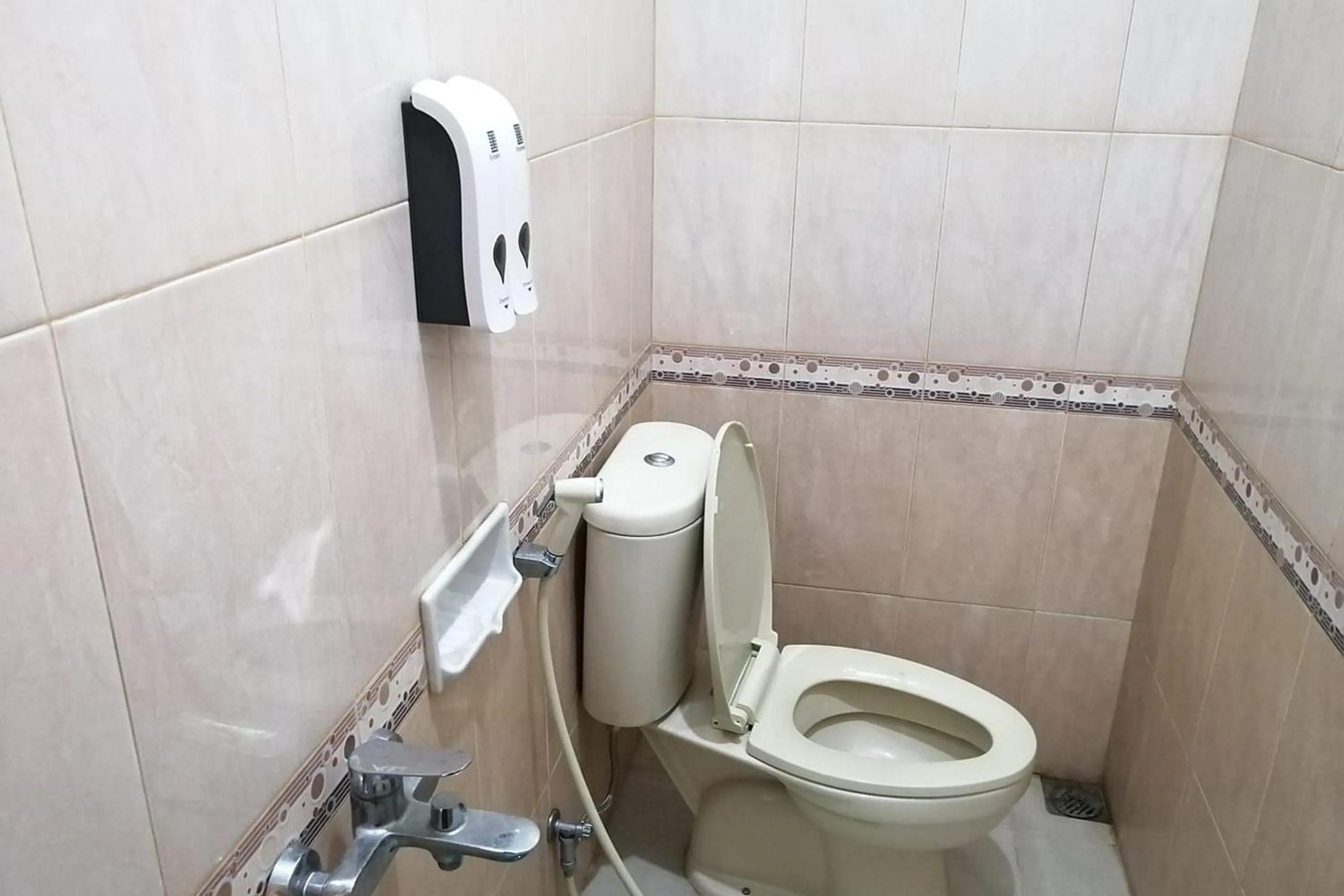 Bathroom in Tiray Homestay Syariah Yogyakarta Mitra RedDoorz