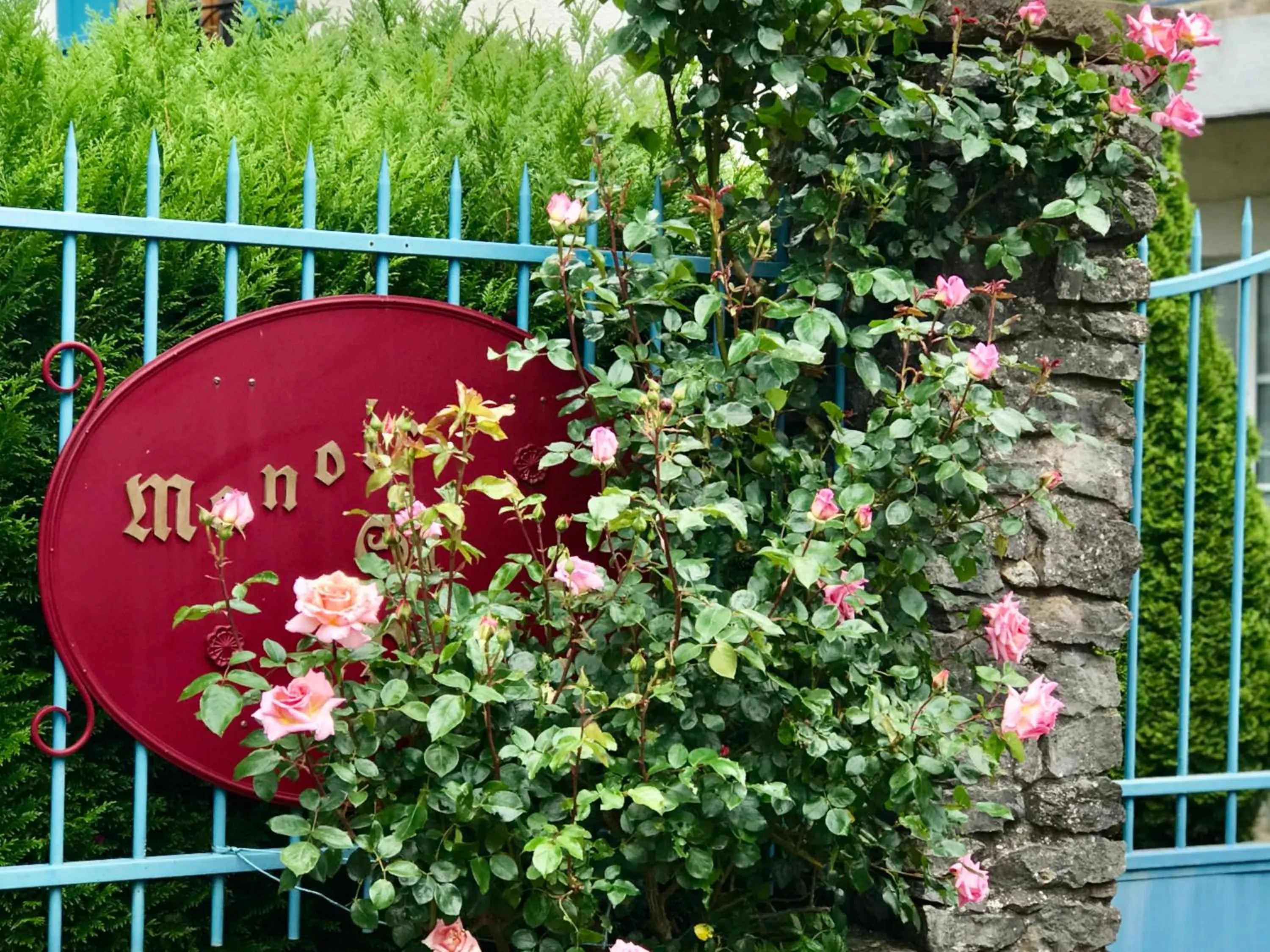 Property logo or sign in Manoir Saint-Pierre