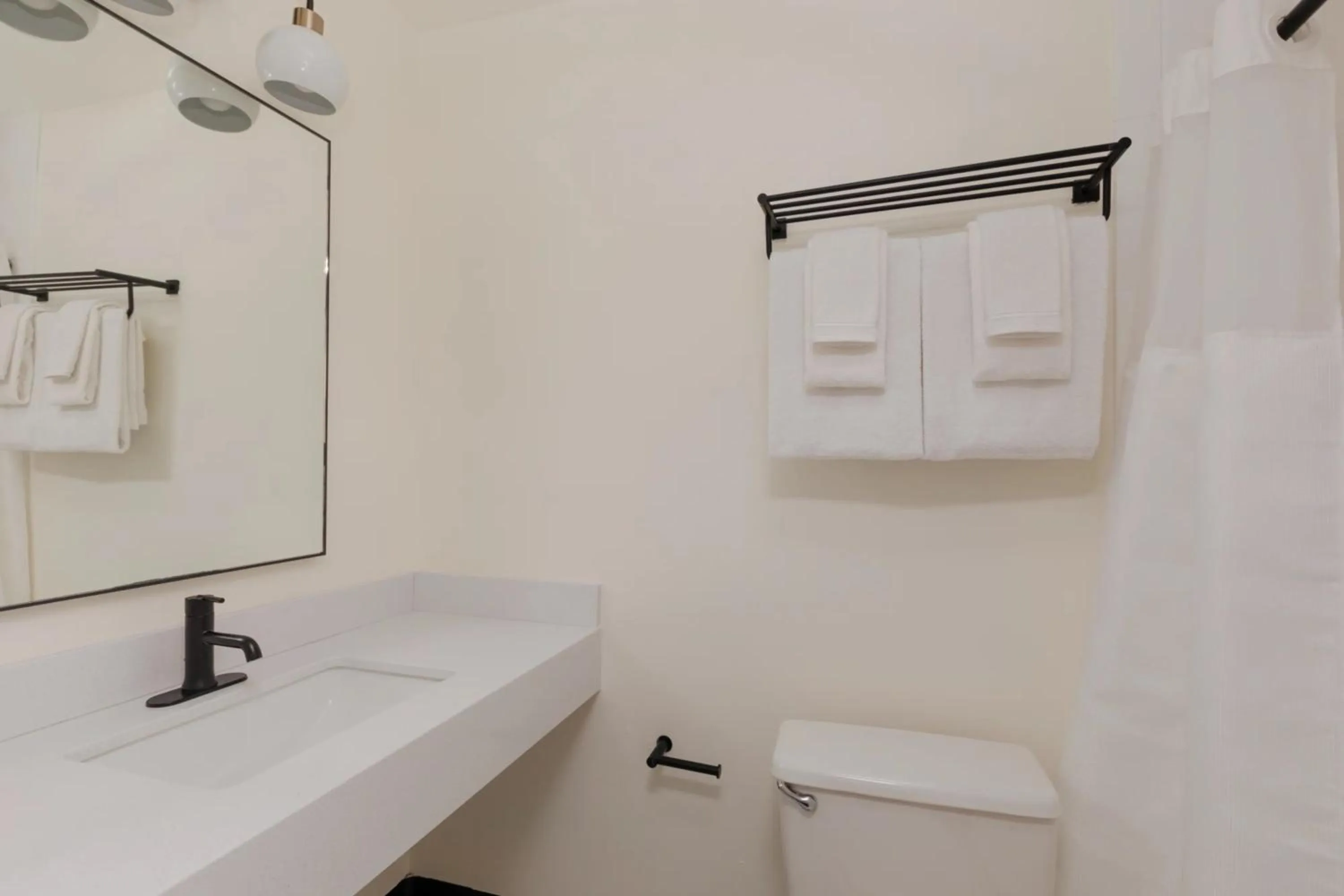 Bathroom in Found Dupont Circle powered by Sonder