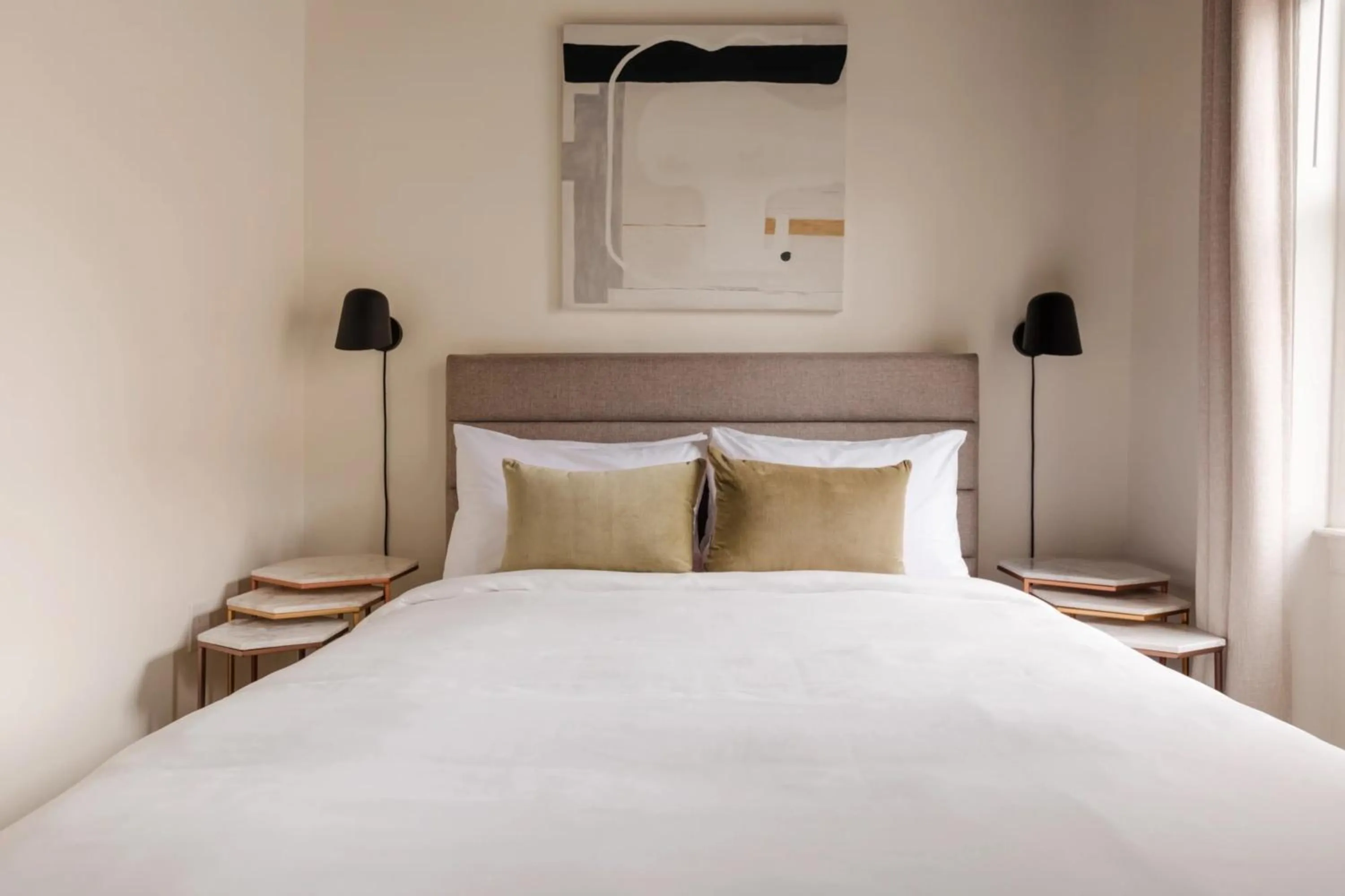 Bed in Found Dupont Circle powered by Sonder