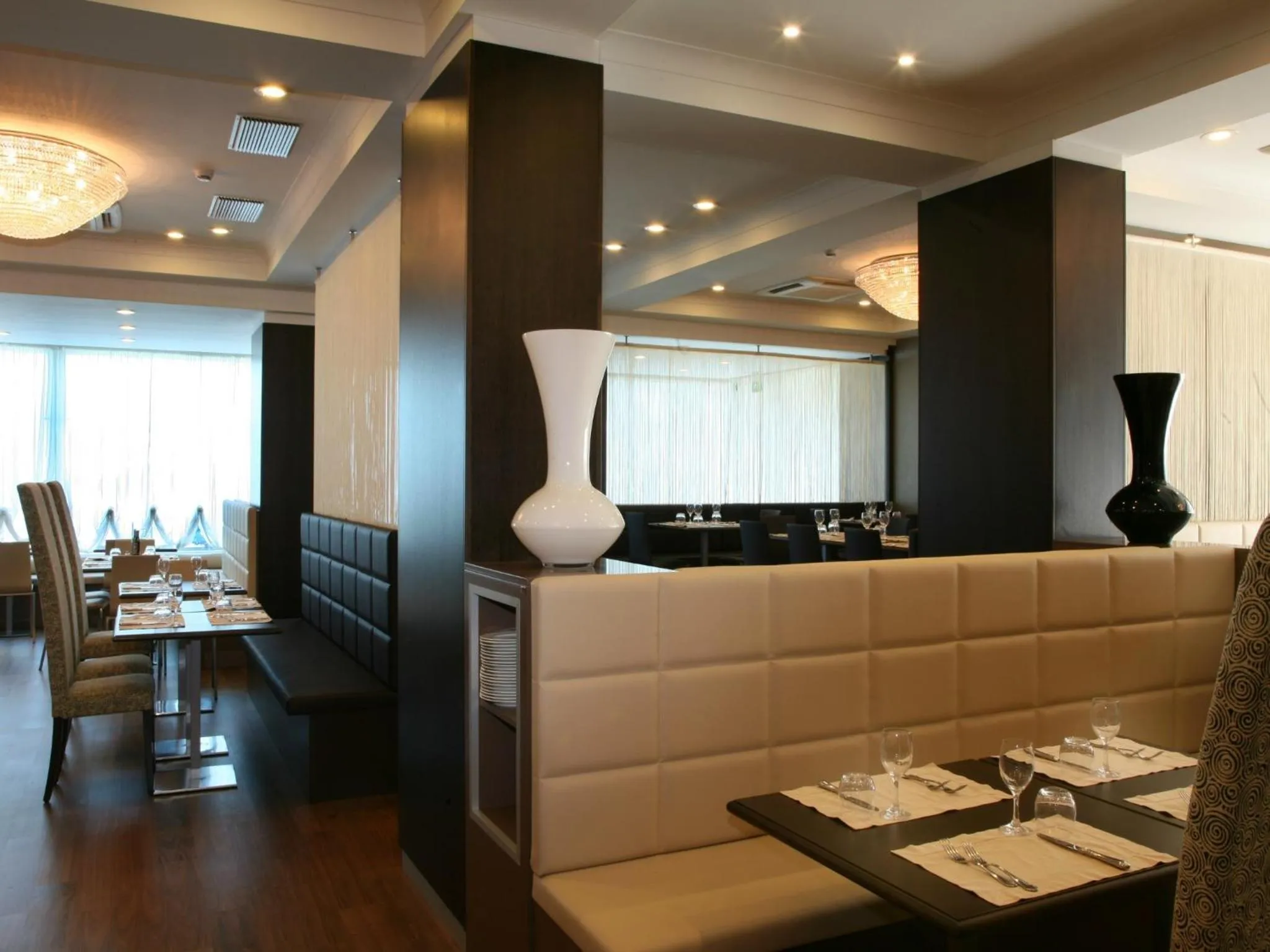 Restaurant/places to eat in Hotel Select Suites & Spa - Apartments