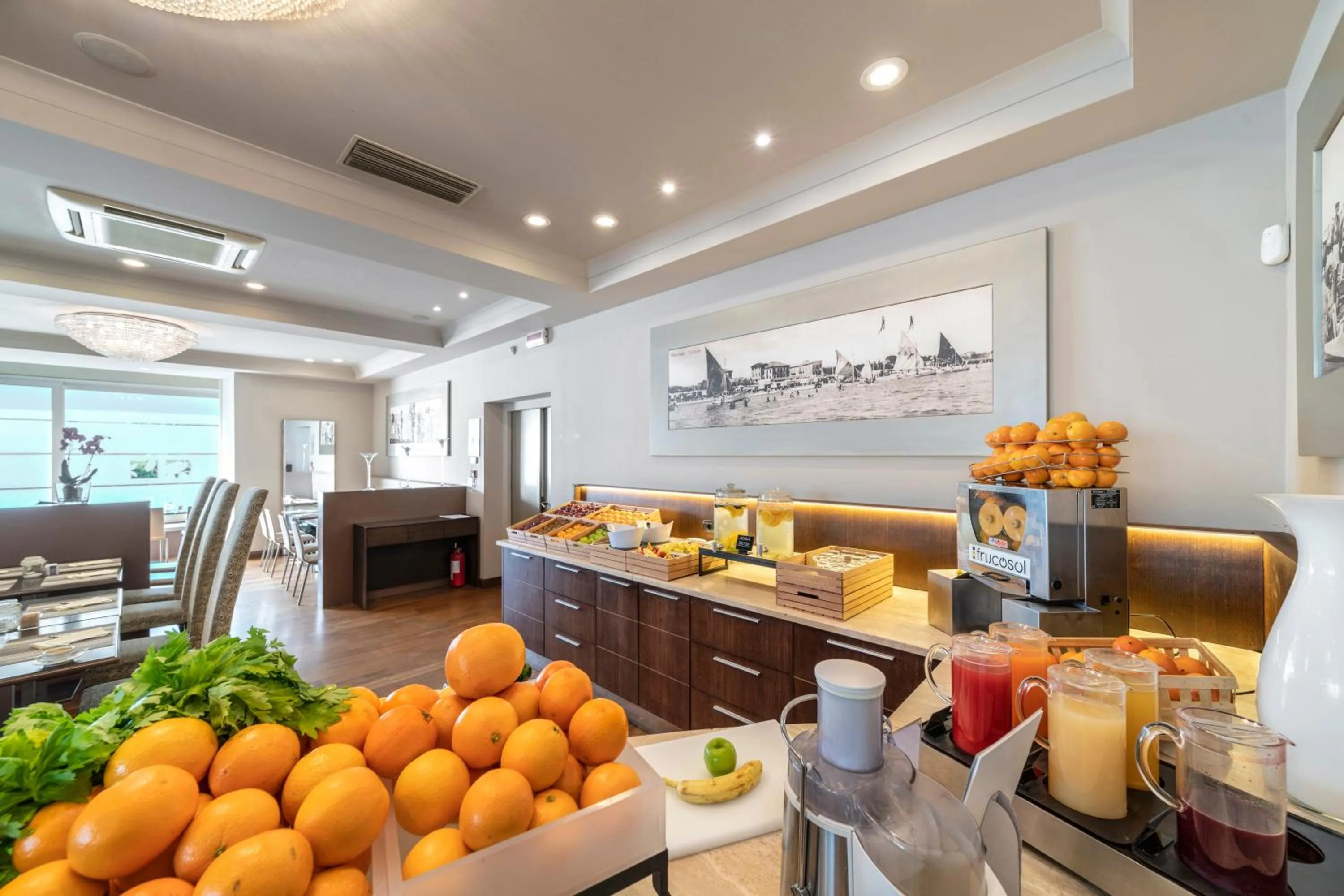 Breakfast in Hotel Select Suites & Spa - Apartments