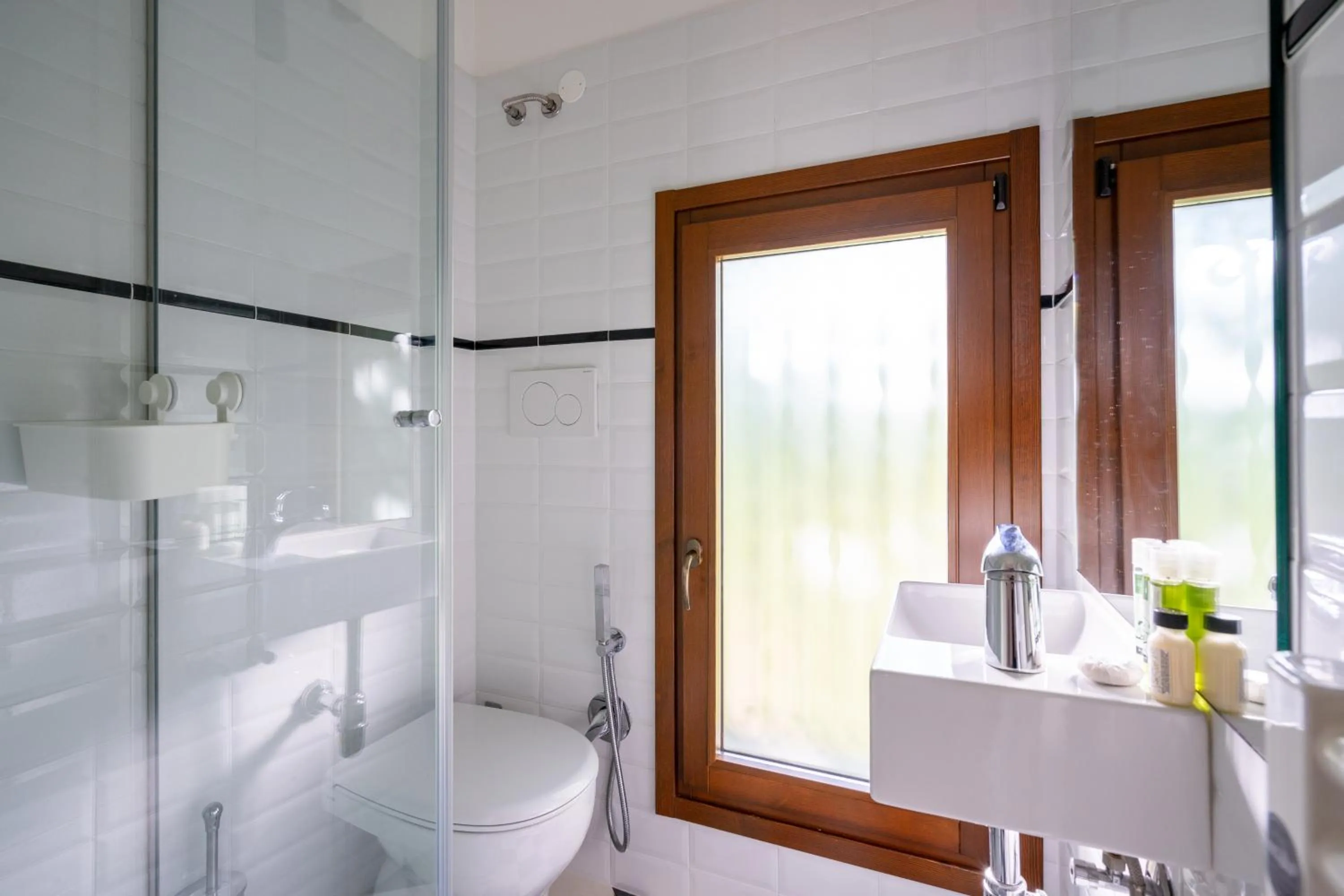 Bathroom in Hotel Select Suites & Spa - Apartments