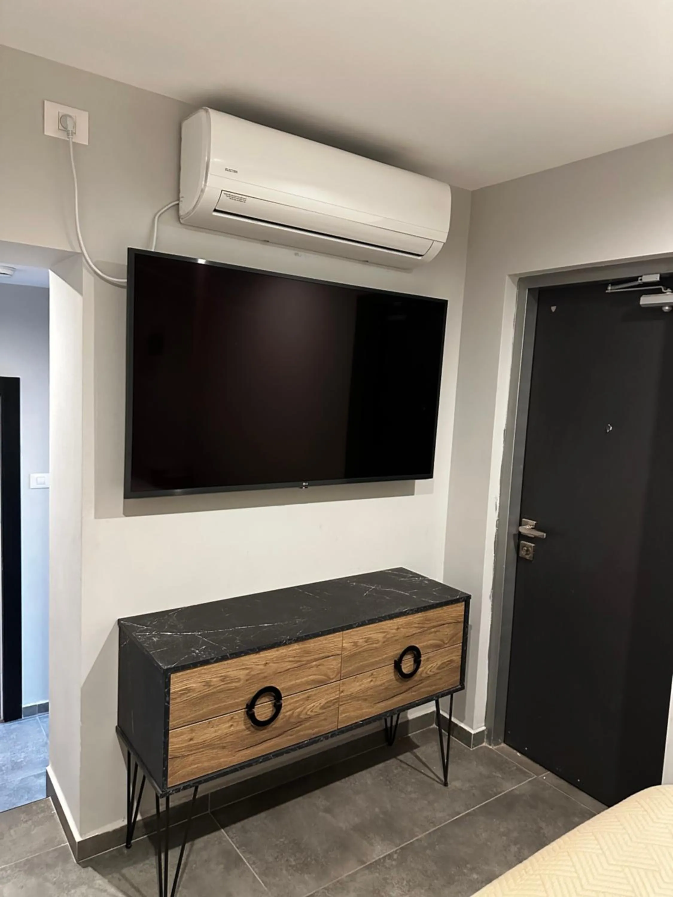 בוטיק רפאל Boutique Rafael