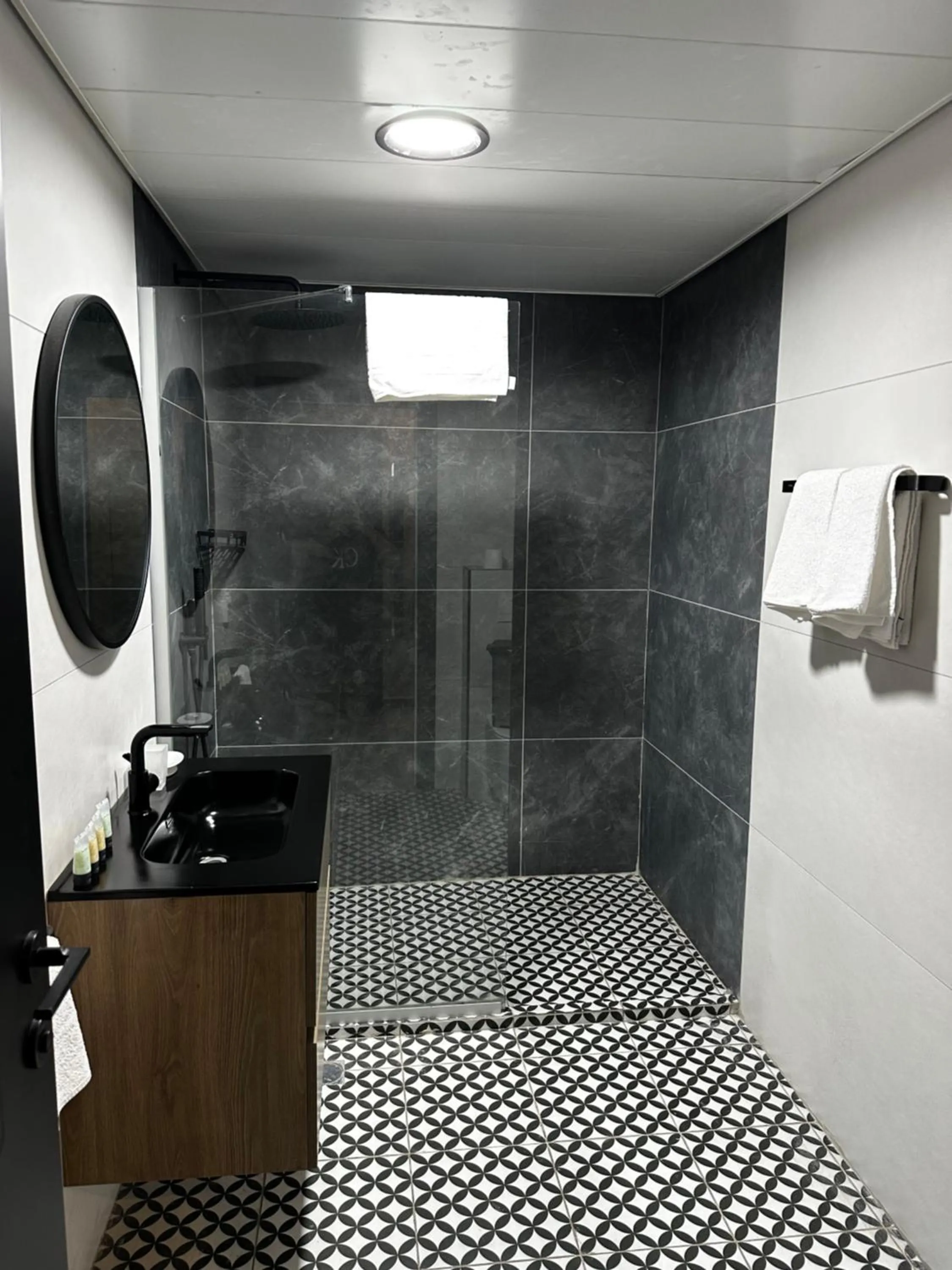 בוטיק רפאל Boutique Rafael