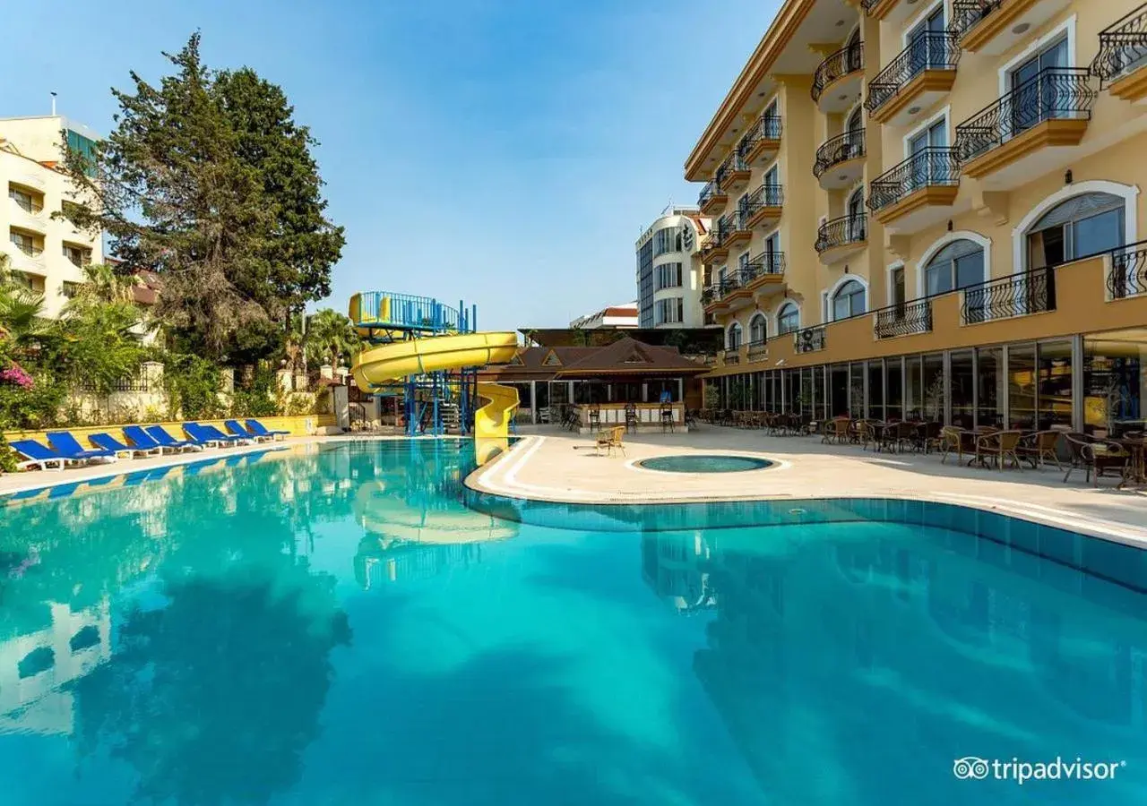 Swimming pool in STELLA HOTEL&Spa ALL INCLUSIVE Swimming pool in STELLA HOTEL&Spa ALL INCLUSIVE