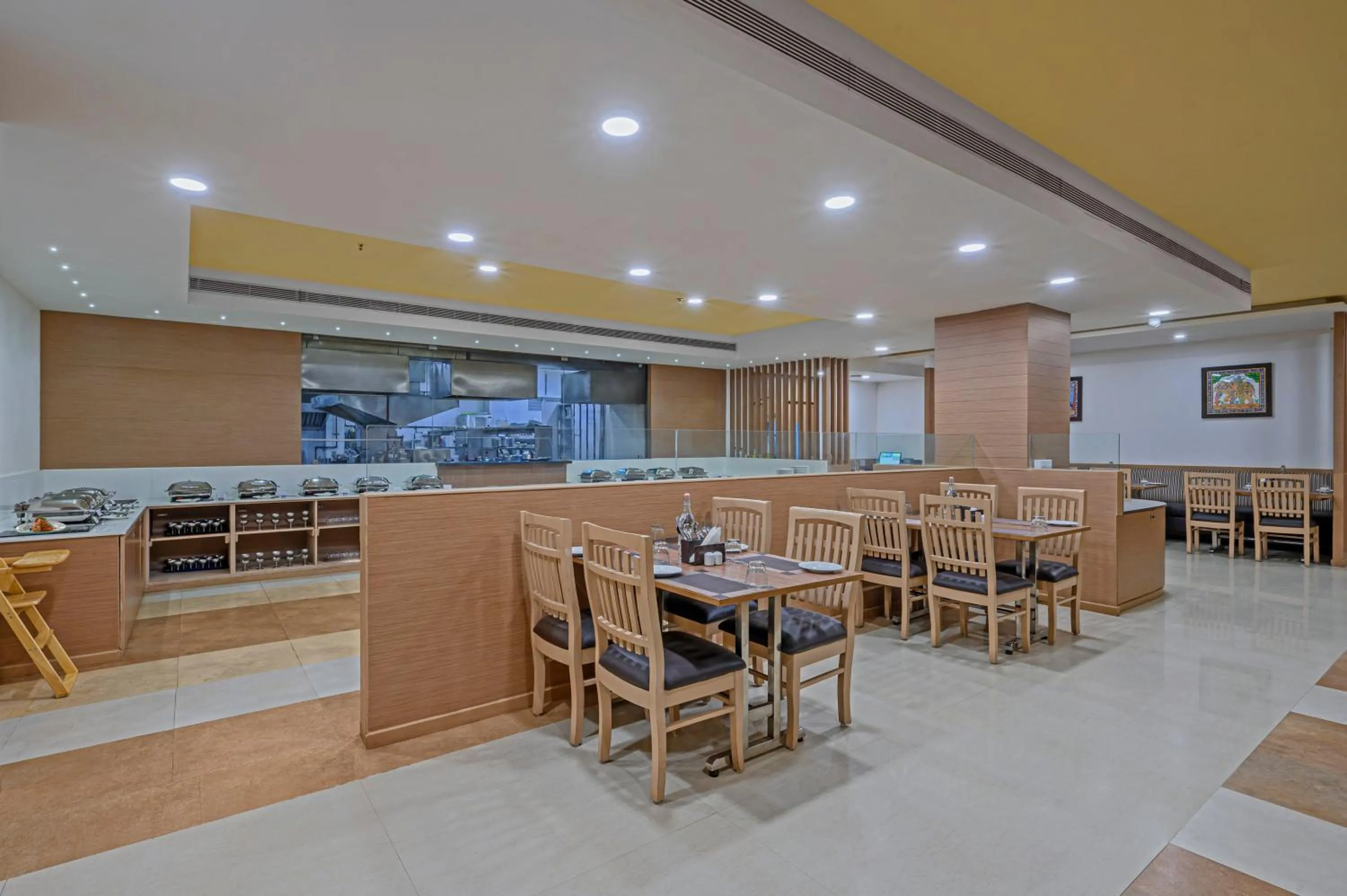 Restaurant/places to eat in Sterling V Grand Madurai