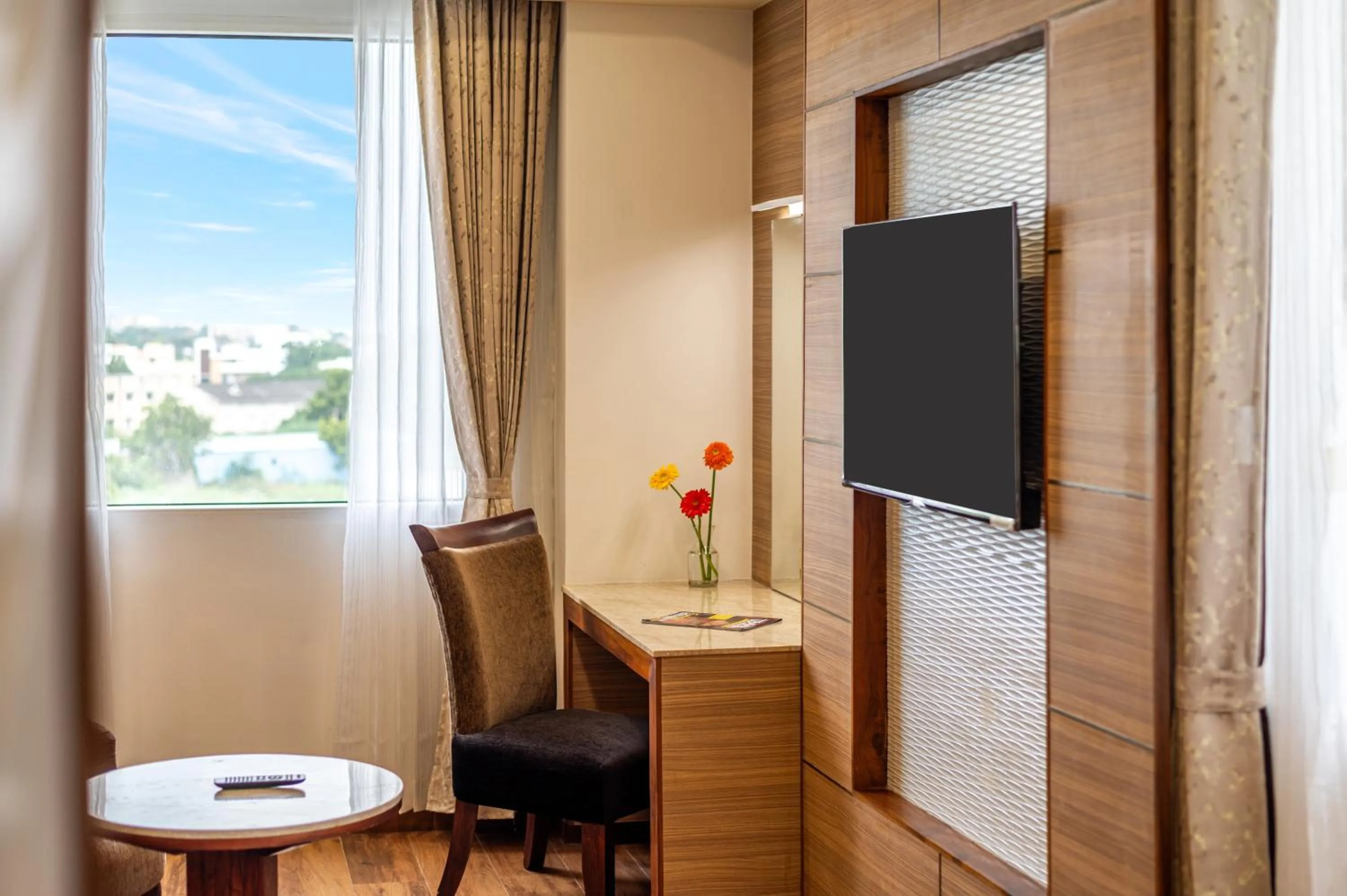 TV and multimedia in Sterling V Grand Madurai