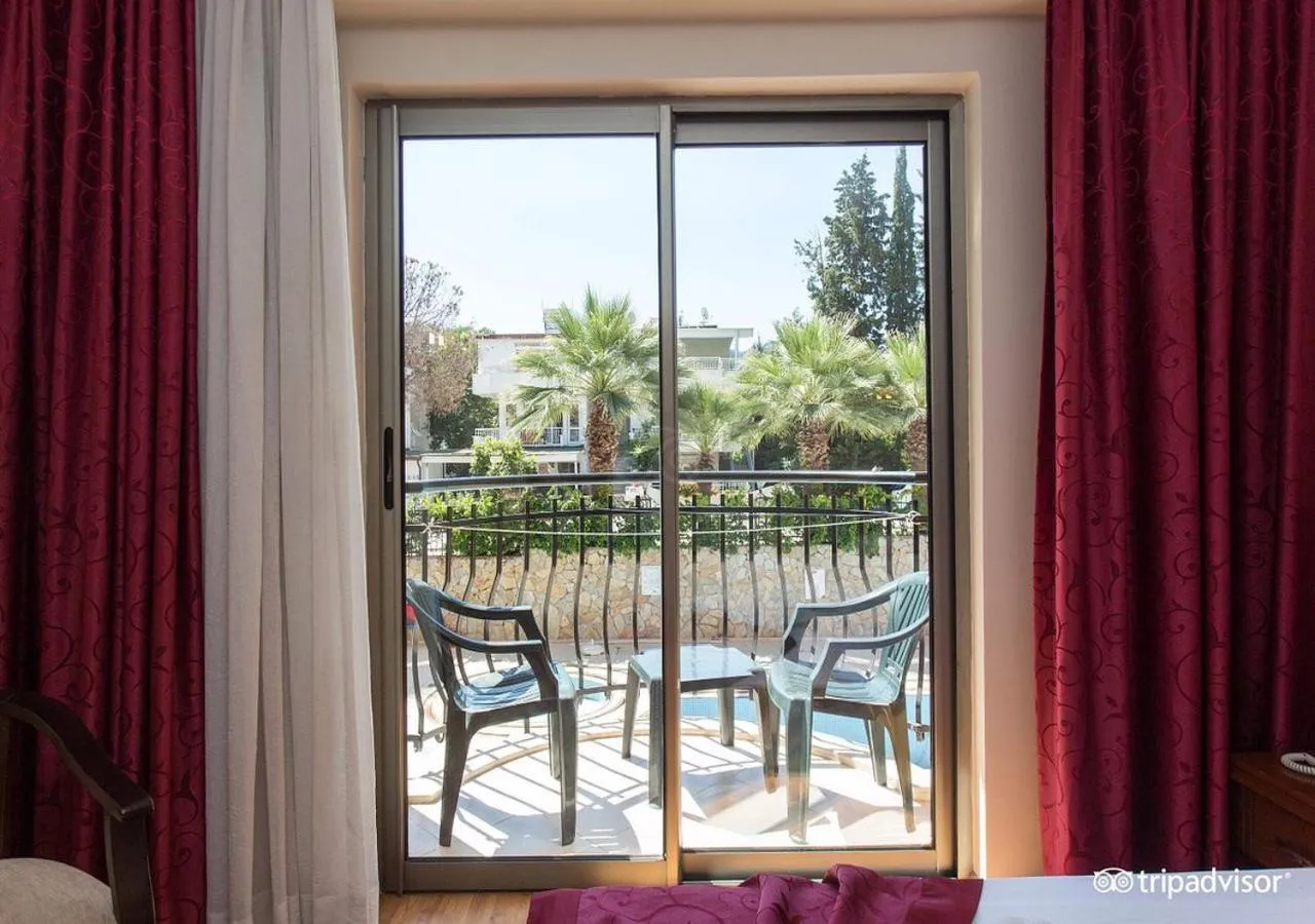 Balcony/Terrace in MURAT 2 Hotel