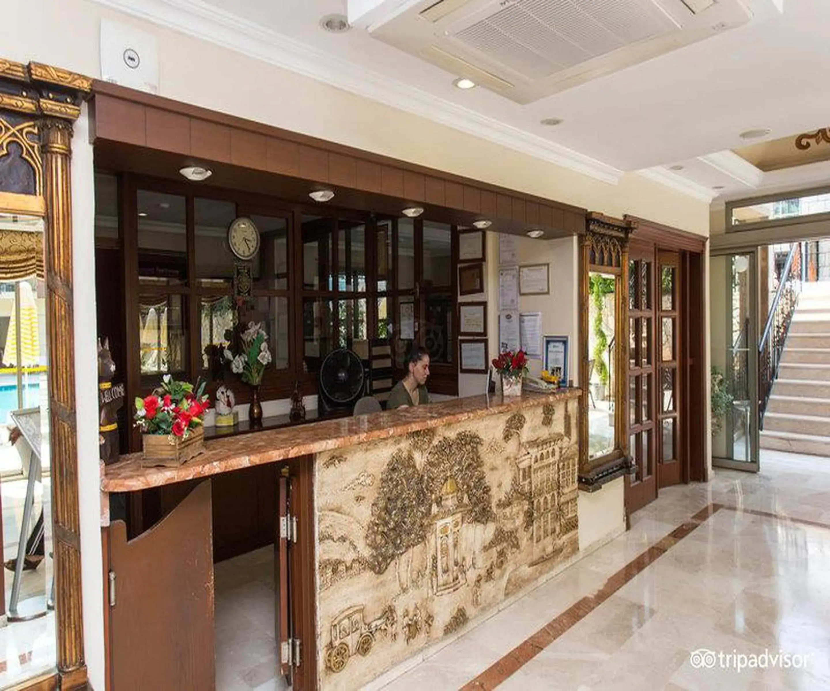 Lobby or reception in MURAT 2 Hotel Lobby or reception in MURAT 2 Hotel