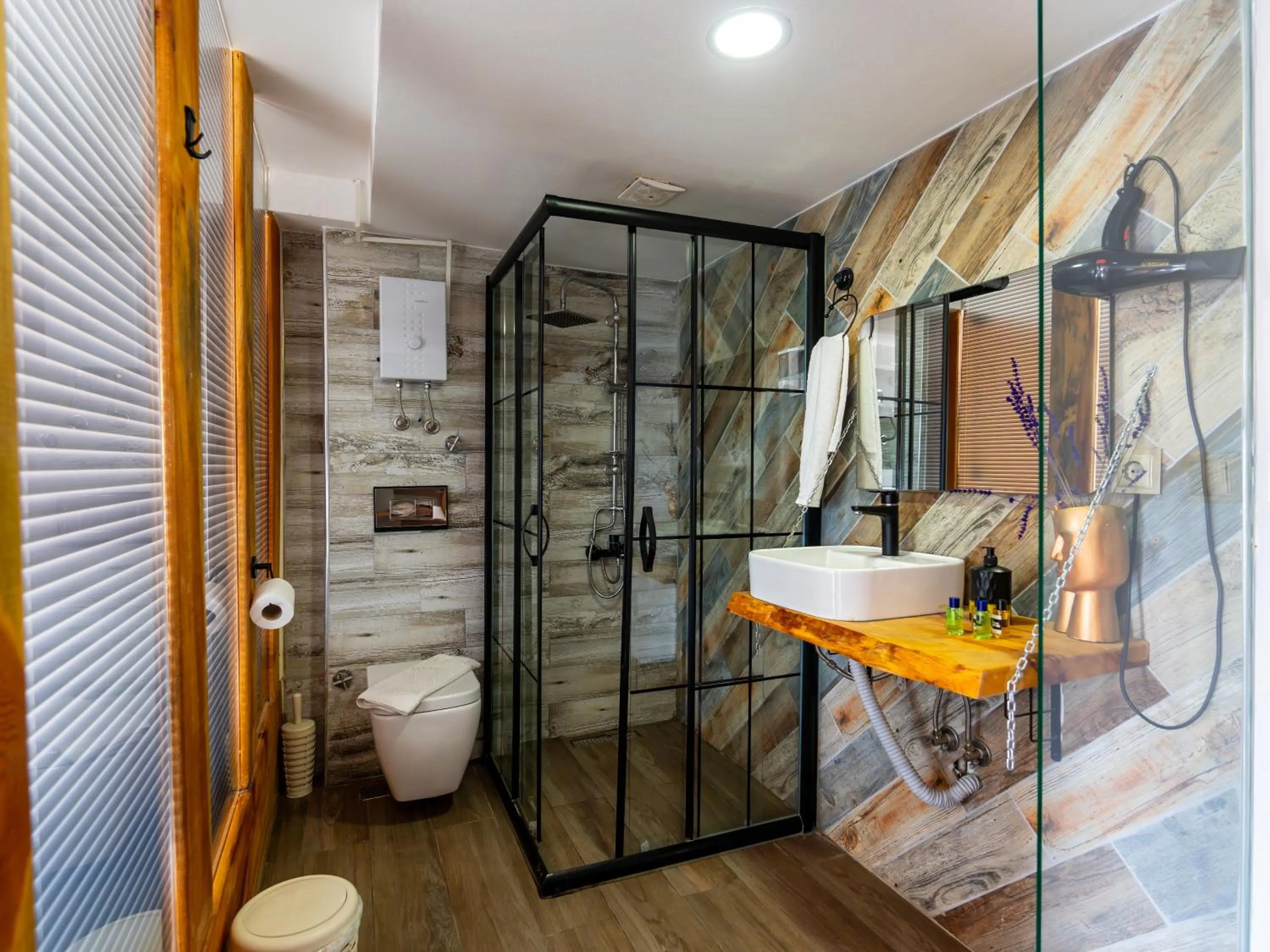 Shower in Castle Boutique Hotel Alanya