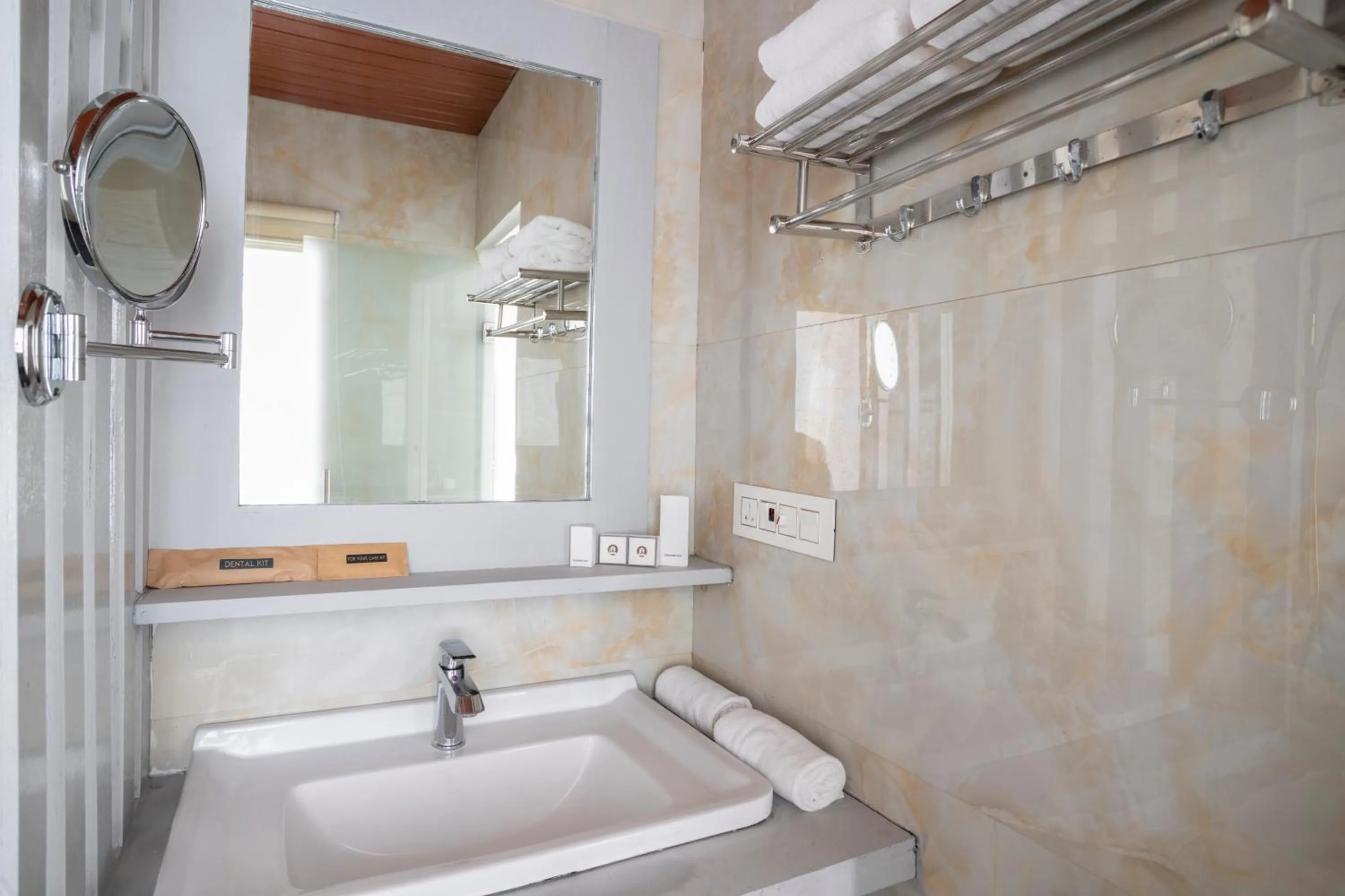 Bathroom in Koko Maya by Stone Wood Comfort