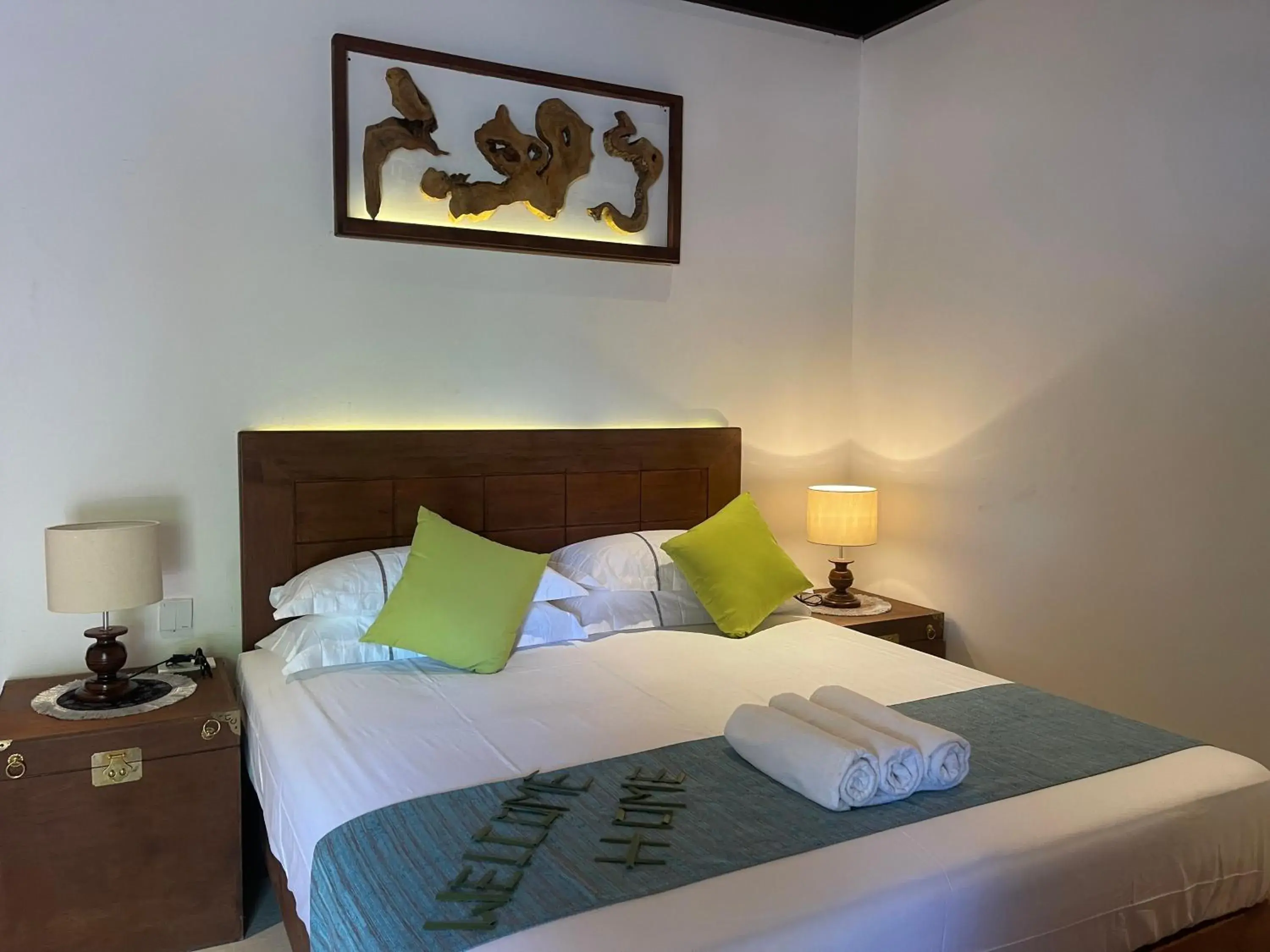 Deluxe Double Room (2 Adults + 1 Child) in Atholhu Residence Deluxe Double Room (2 Adults + 1 Child) in Atholhu Residence