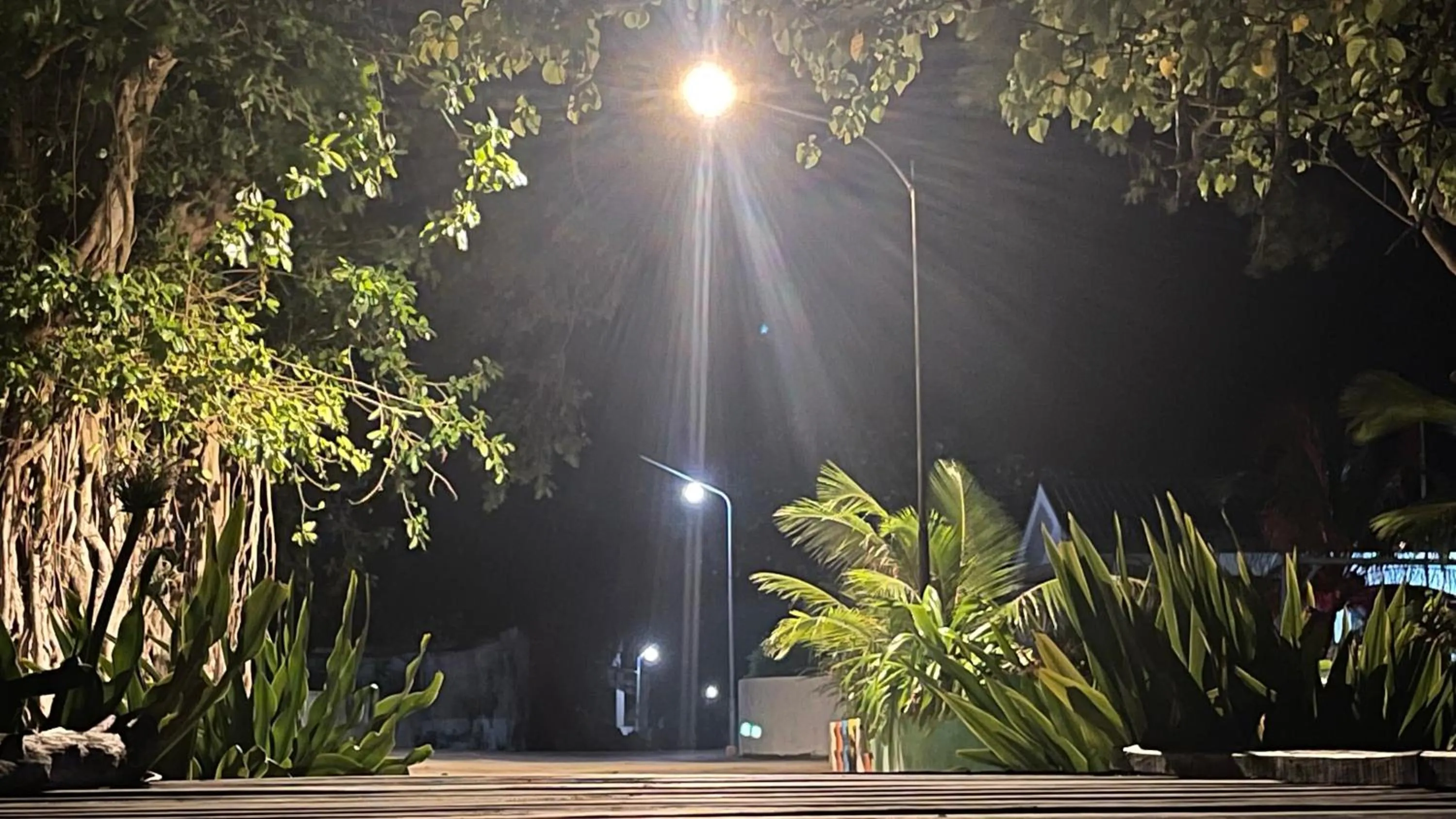 Sunset in Atholhu Residence