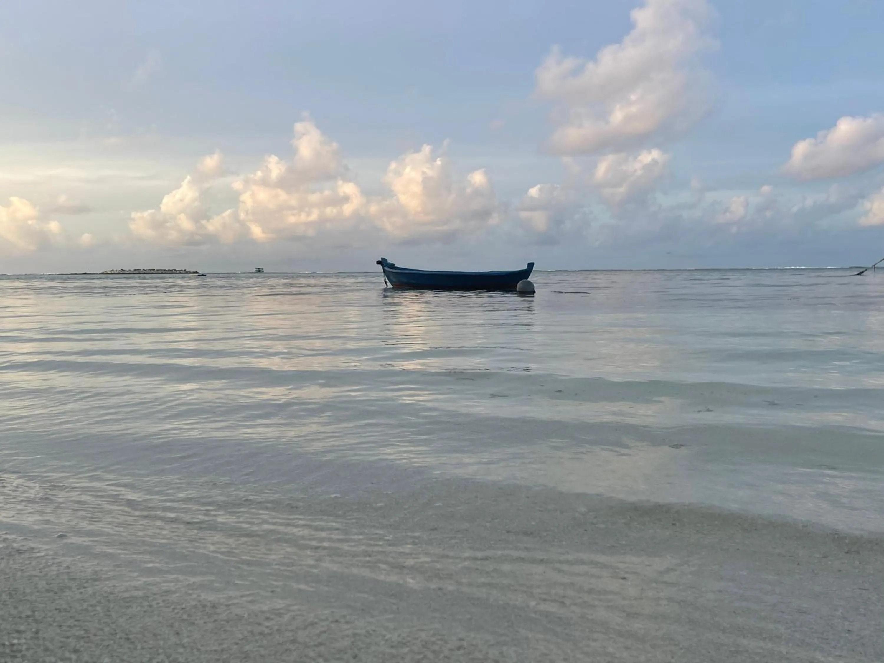 Sunset in Atholhu Residence