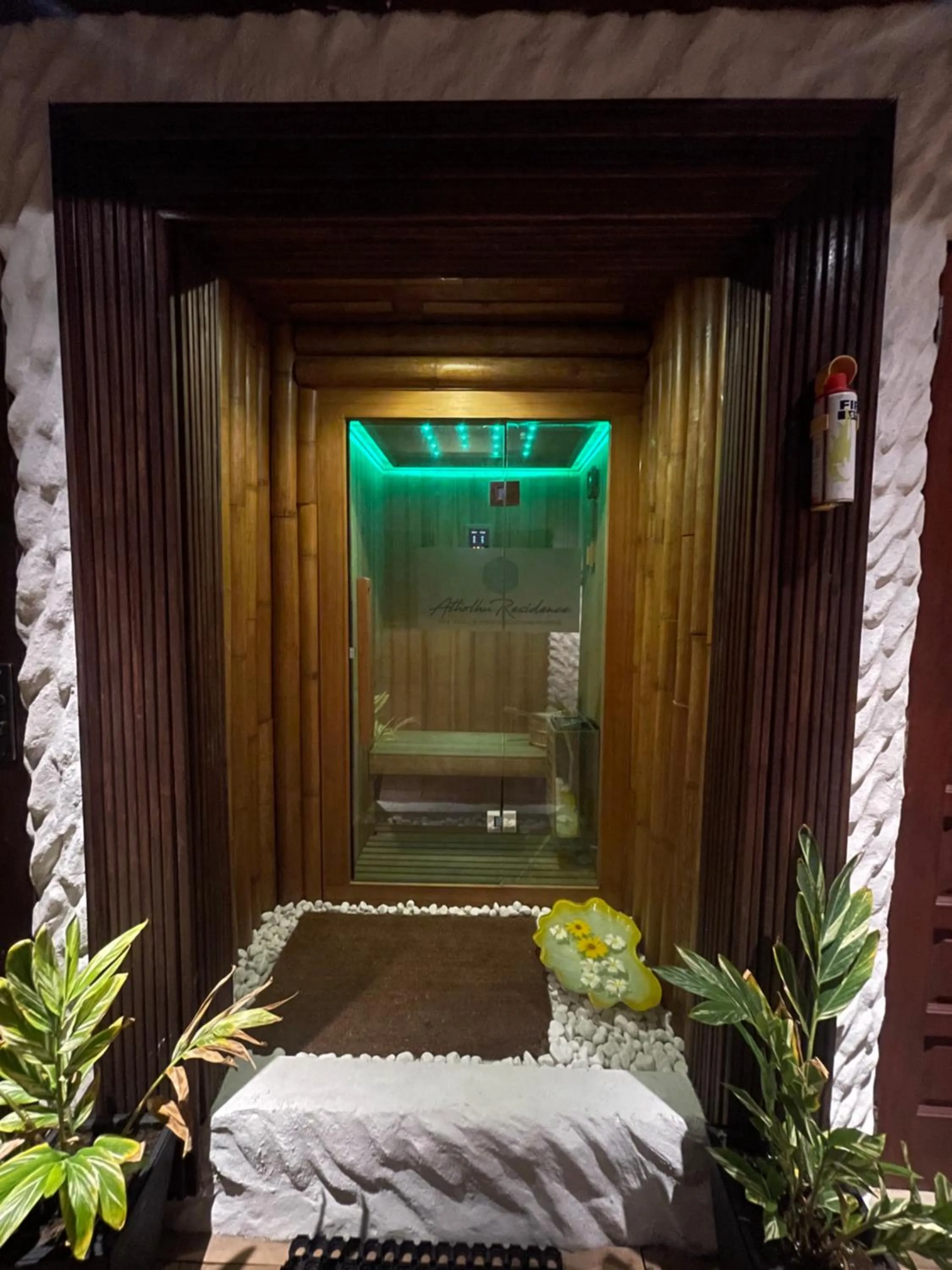Sauna in Atholhu Residence