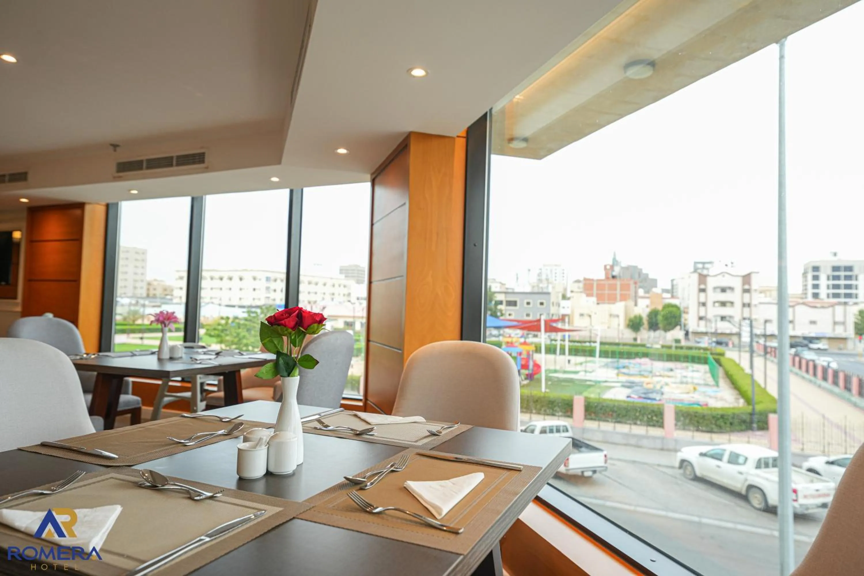 Restaurant/places to eat in Romera Hotel