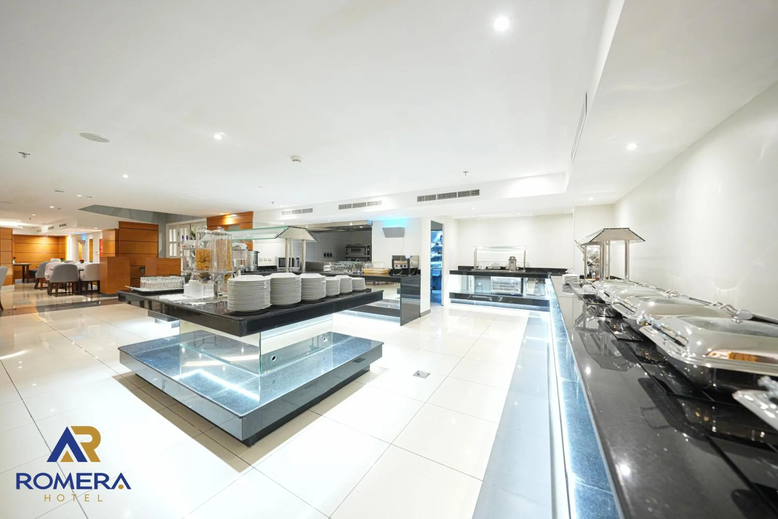 Restaurant/places to eat in Romera Hotel