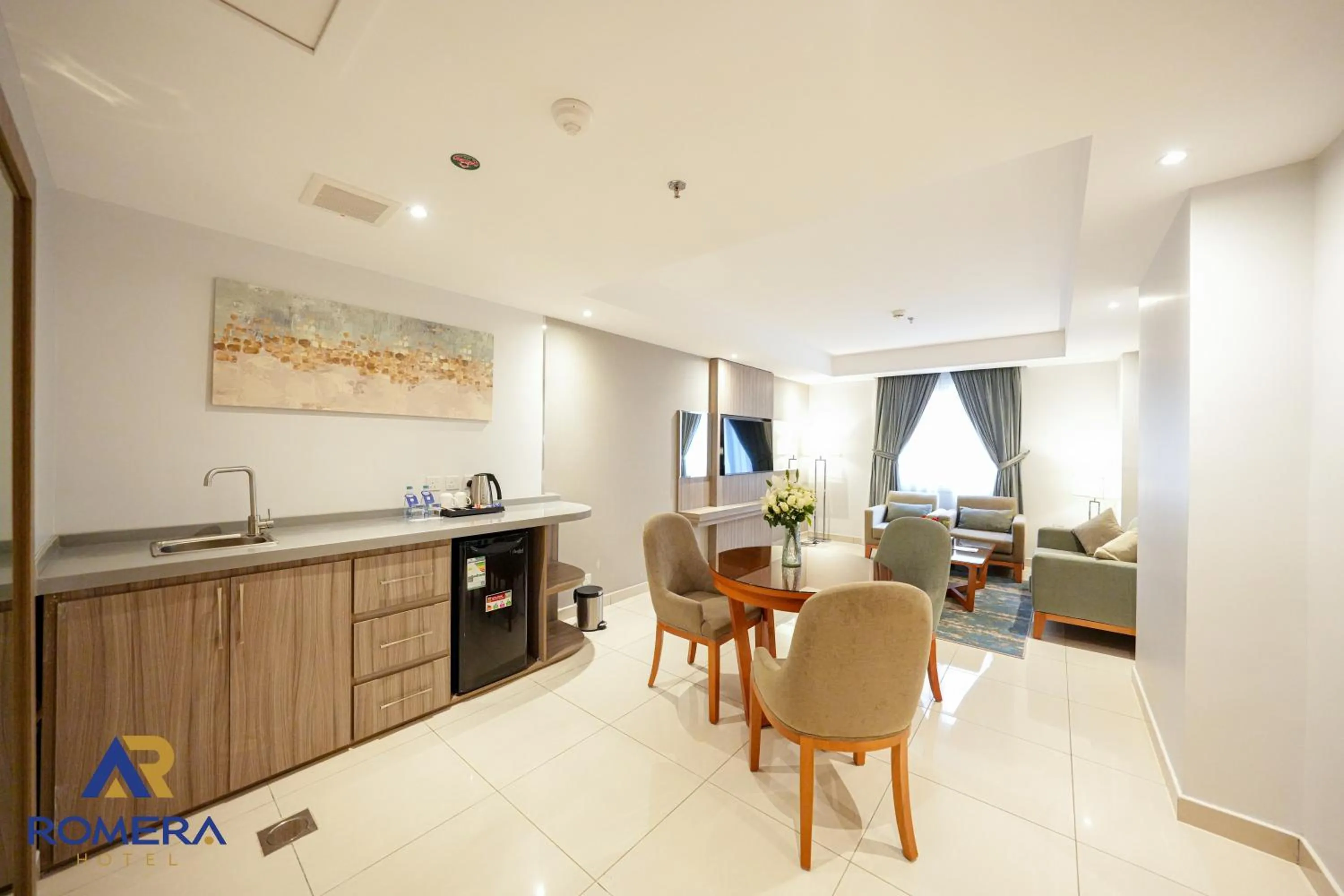 Dining area in Romera Hotel