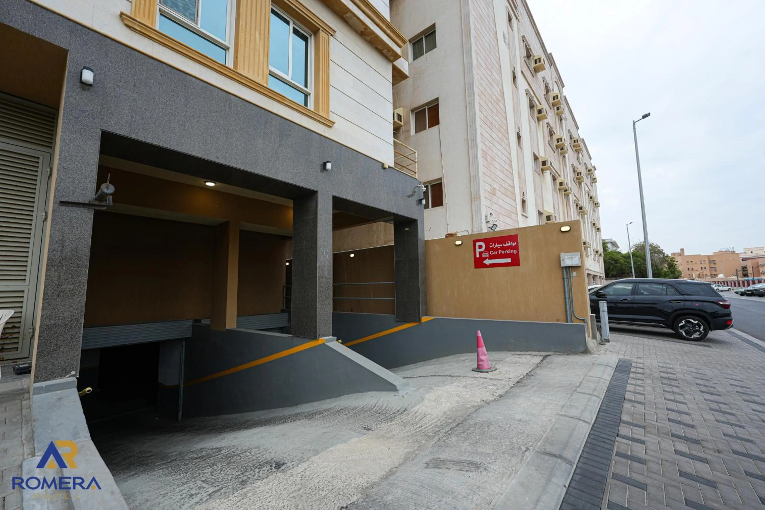 Parking in Romera Hotel