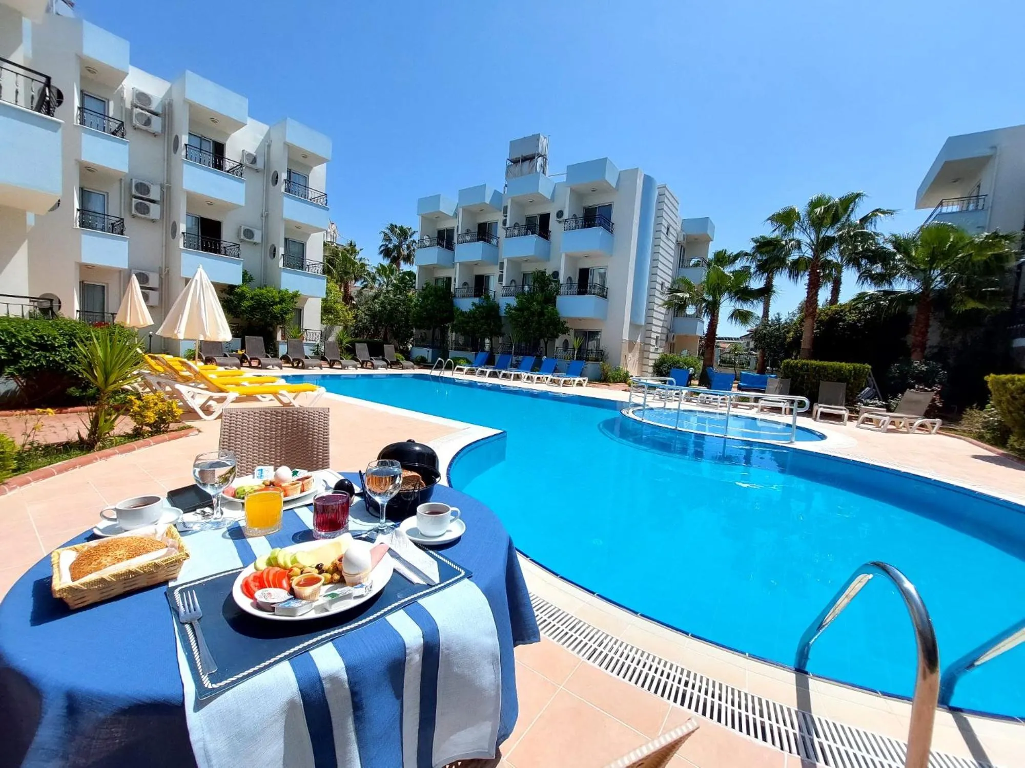 Breakfast in Summer rose hotel