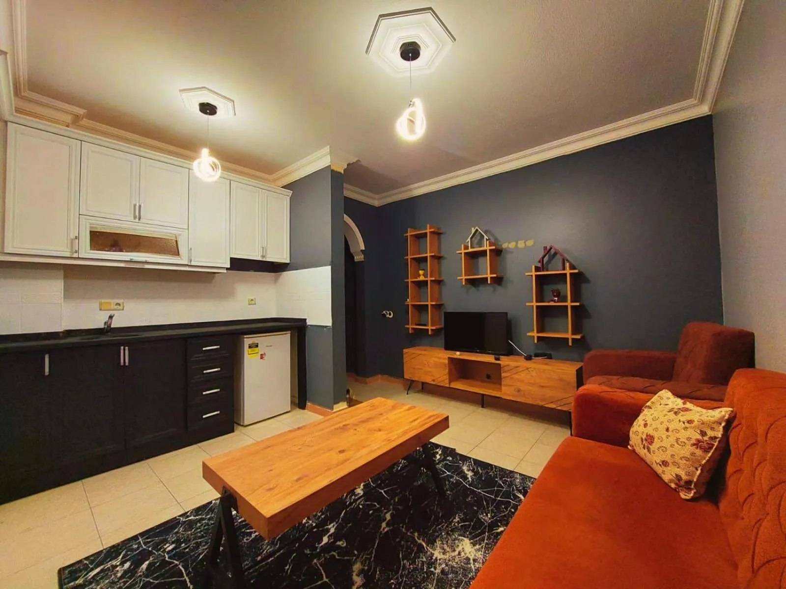 Kitchen or kitchenette in Summer rose hotel