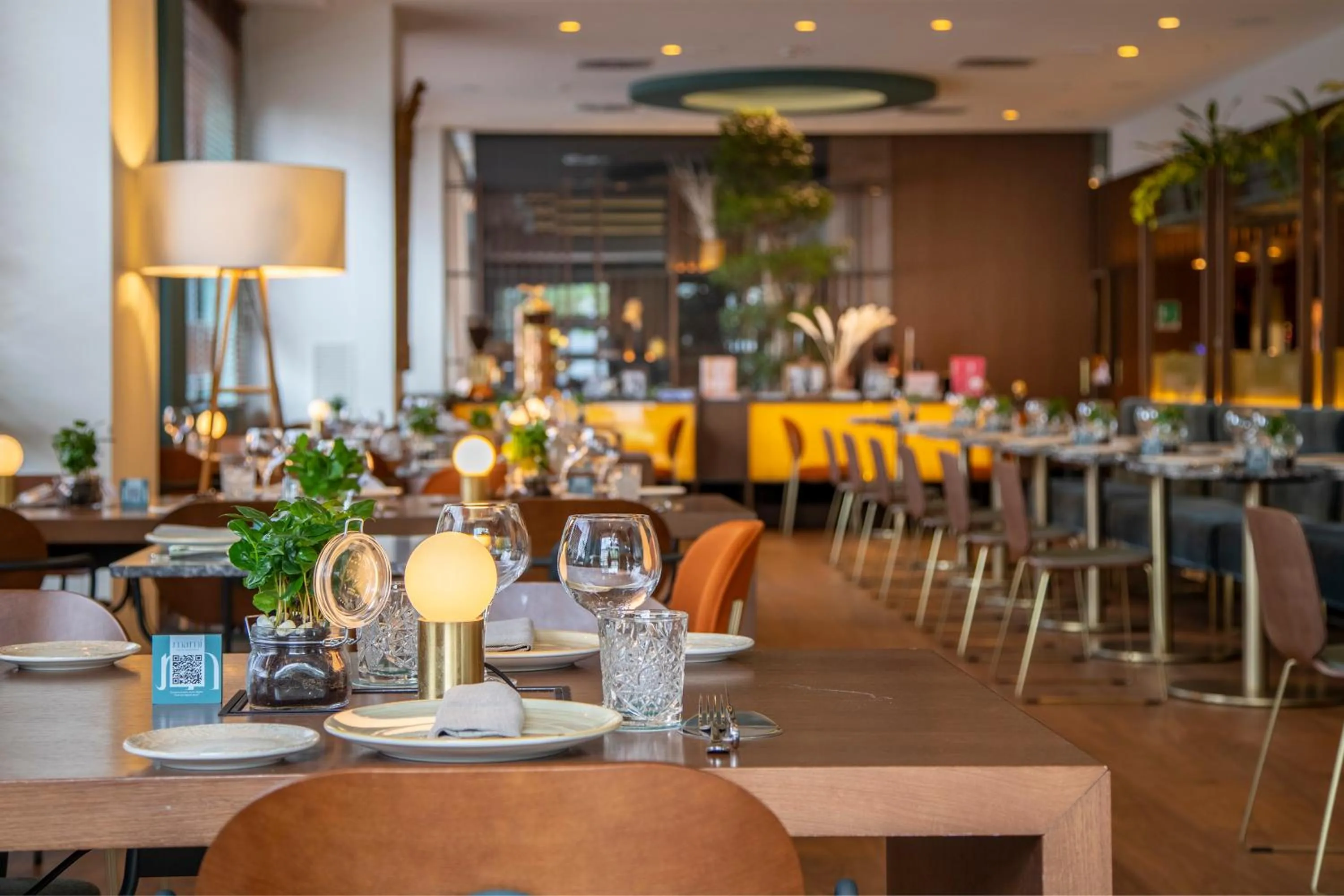 Restaurant/places to eat in Meliá Milano