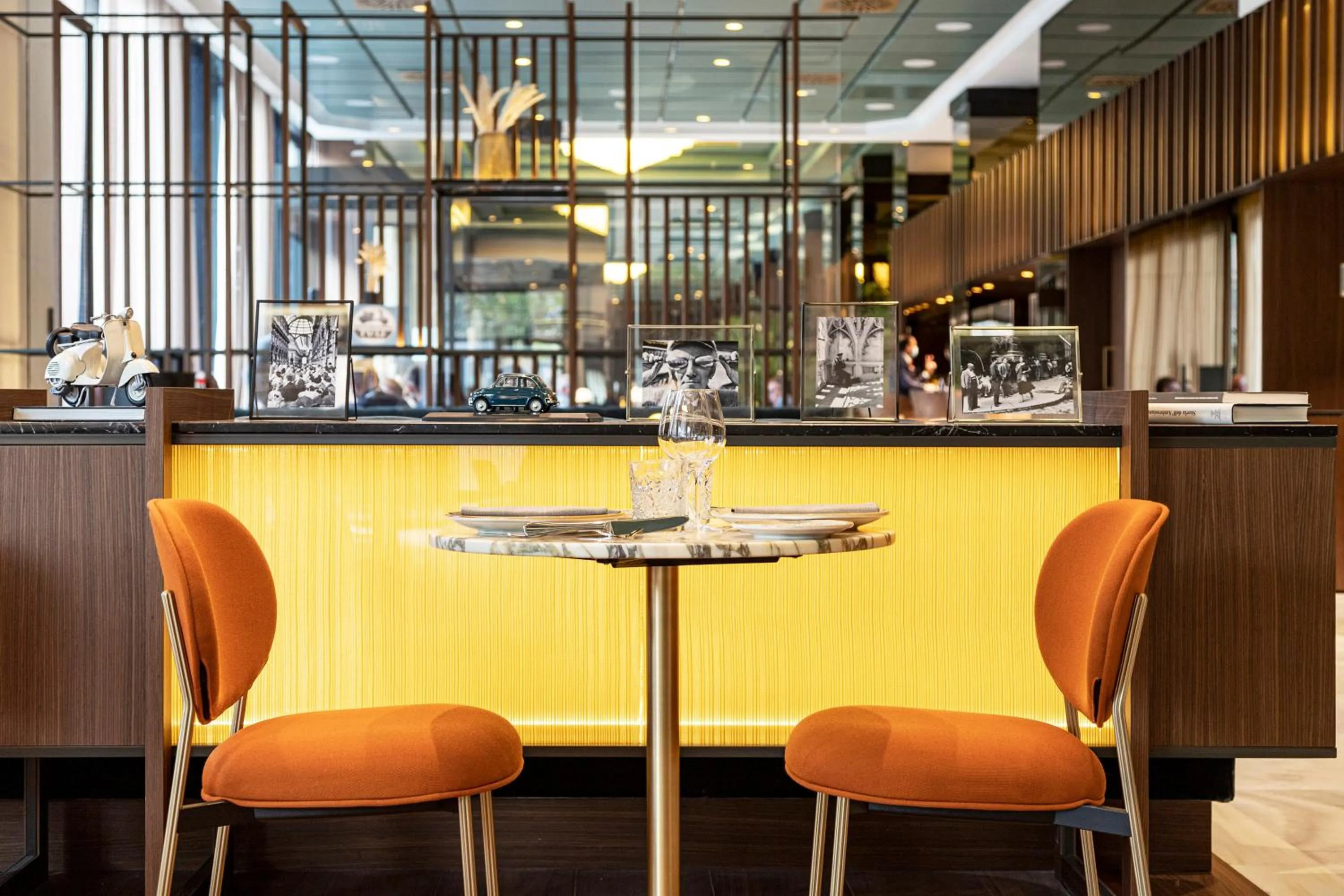 Restaurant/places to eat in Meliá Milano