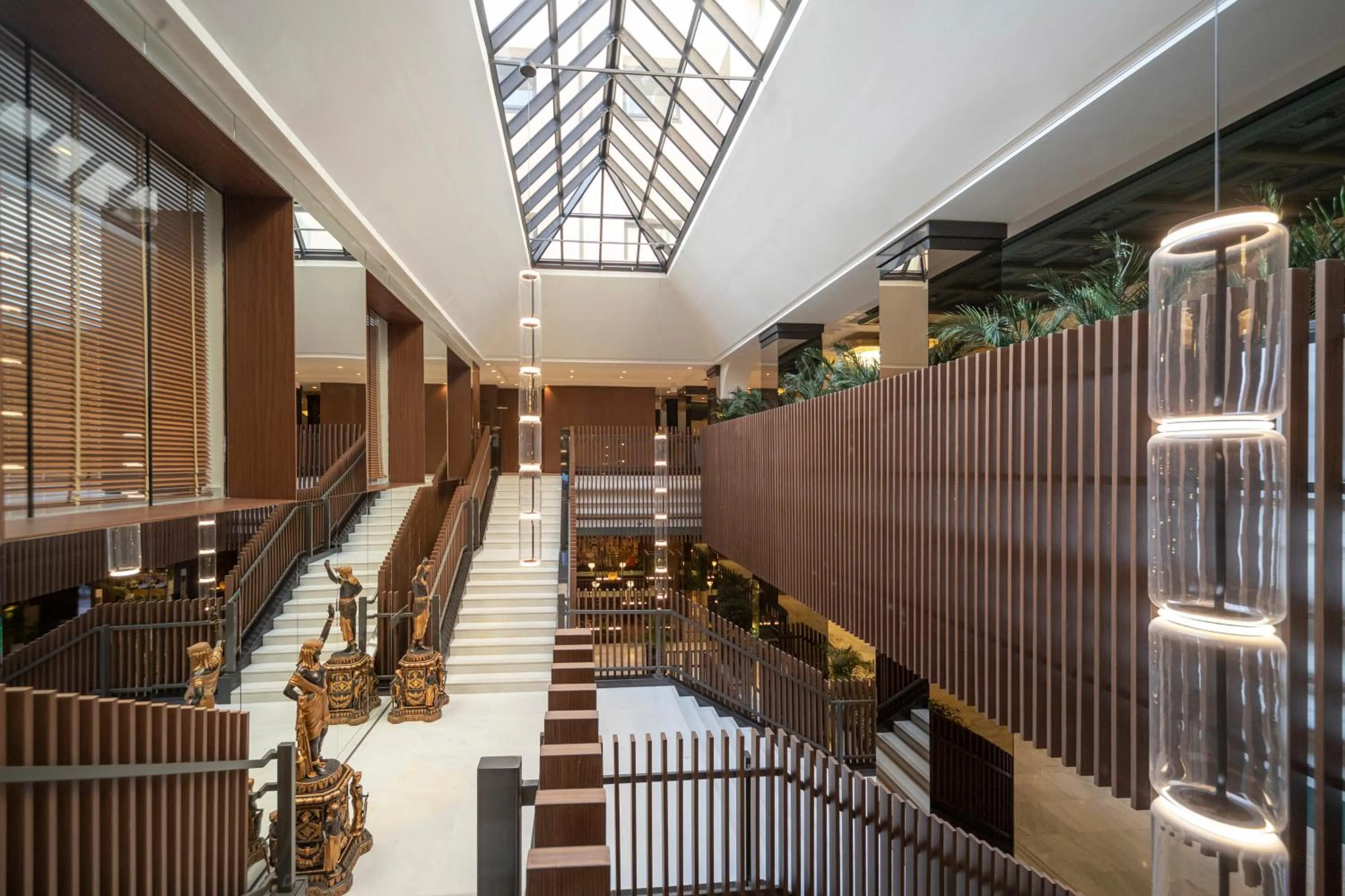Lobby or reception in Meliá Milano