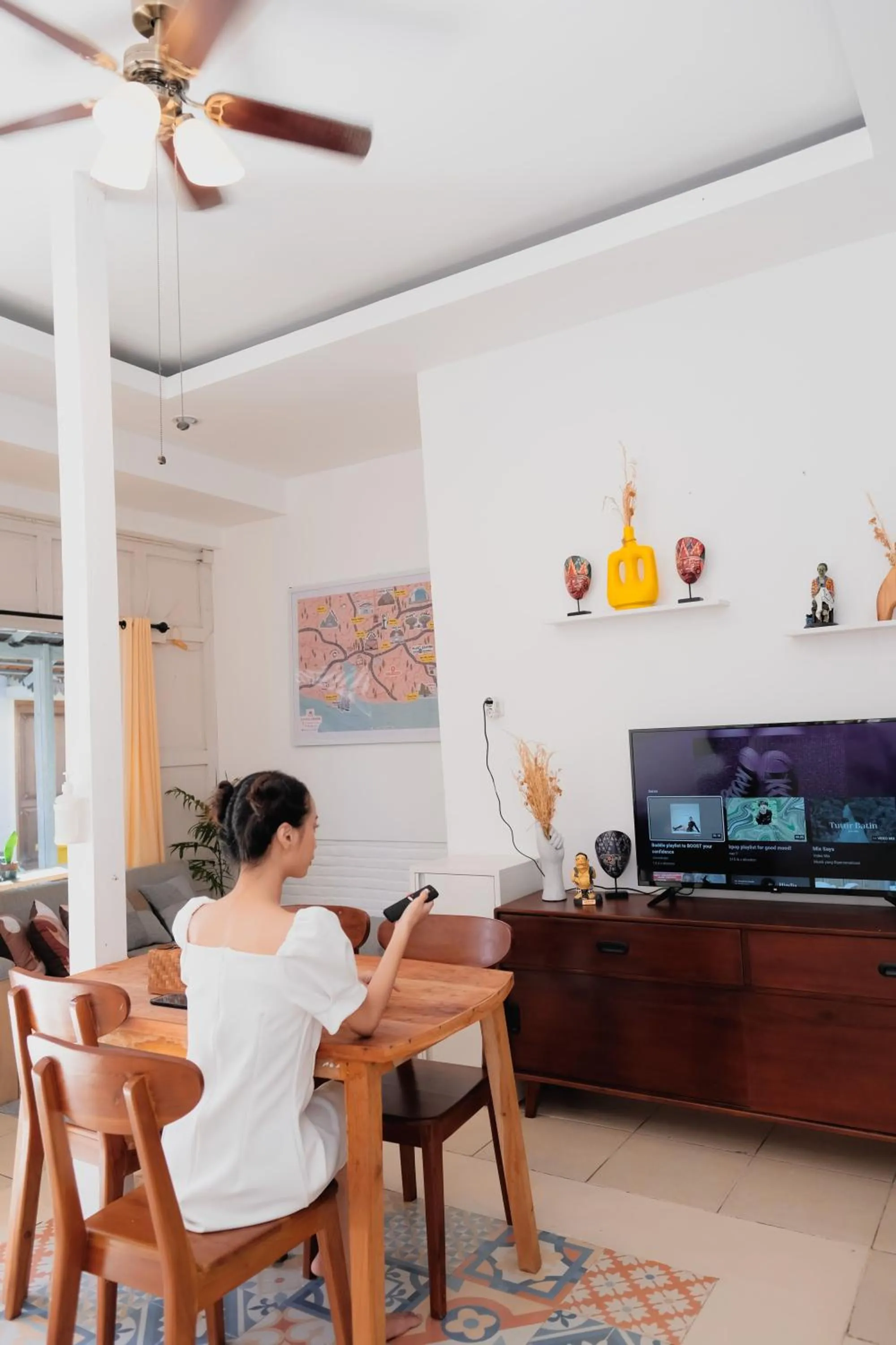 Living room in Roemah Renjana Yogyakarta