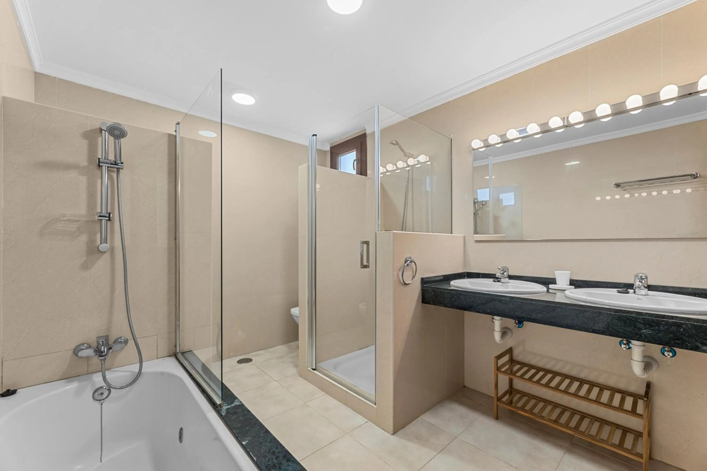 Shower in Villa Rosa by Villalia