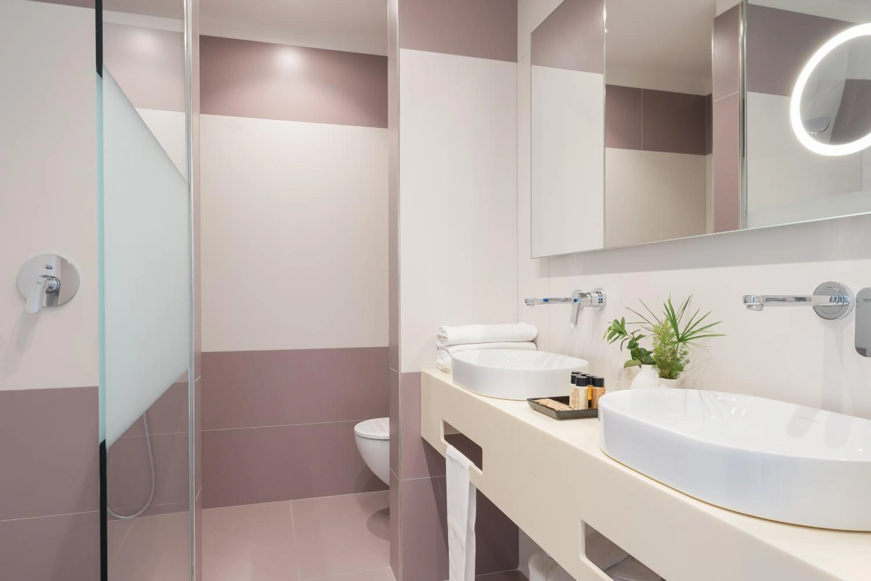 Bathroom in Reginna Palace Hotel